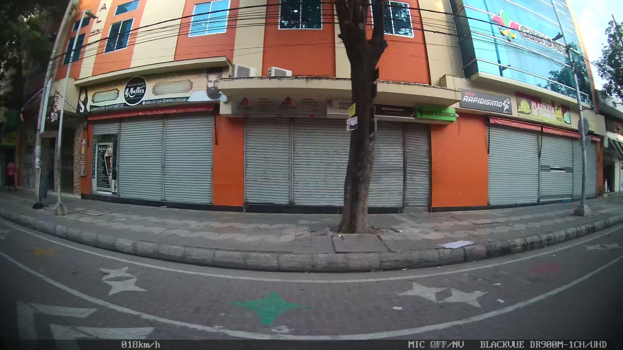 Street view near Hotel Mónaco Real, Barranquilla — © kaart_2 (CC BY-SA · Mapillary)