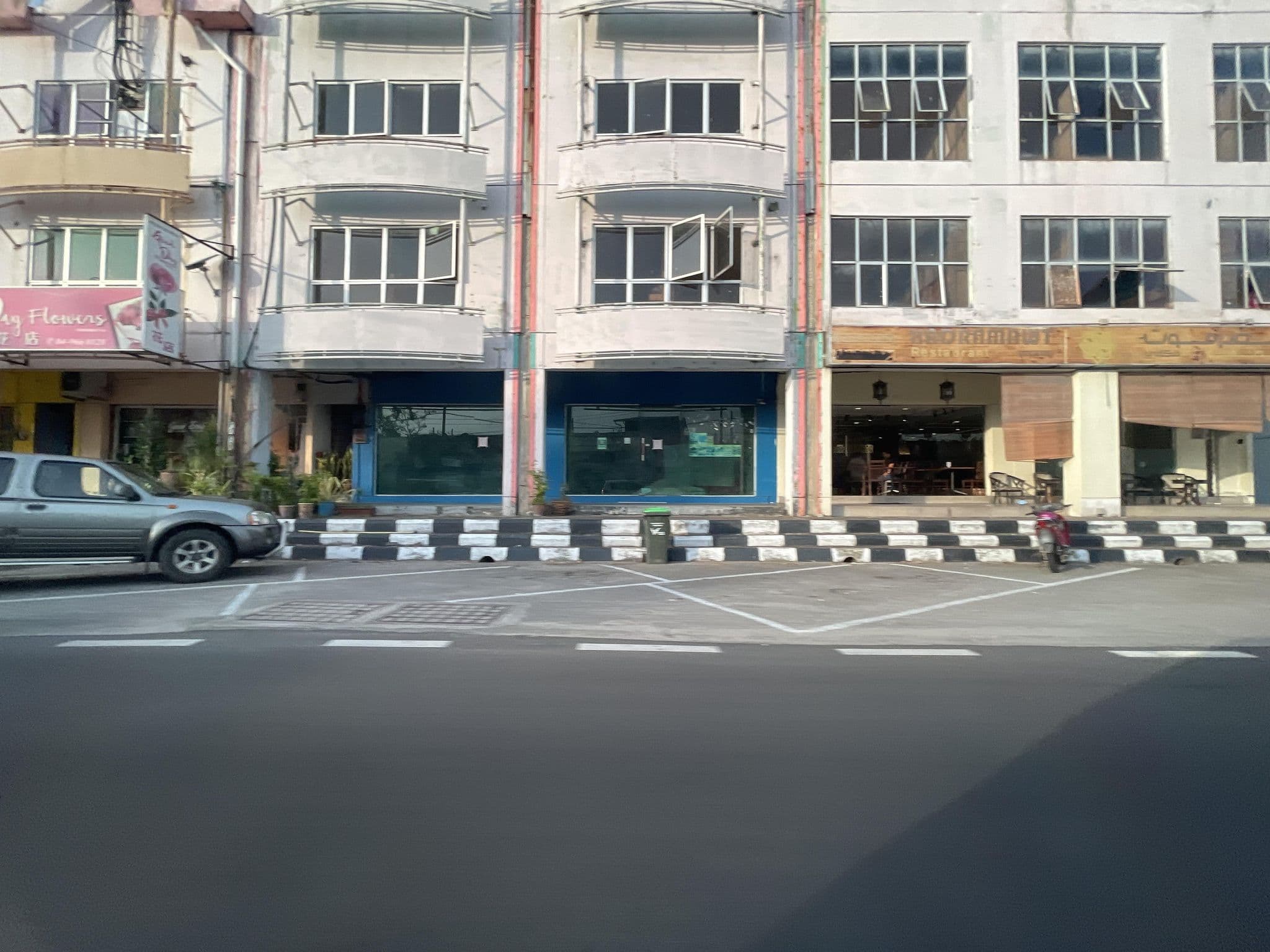 Street view near Trillion Motel, Kuah — © filipb (CC BY-SA · Mapillary)