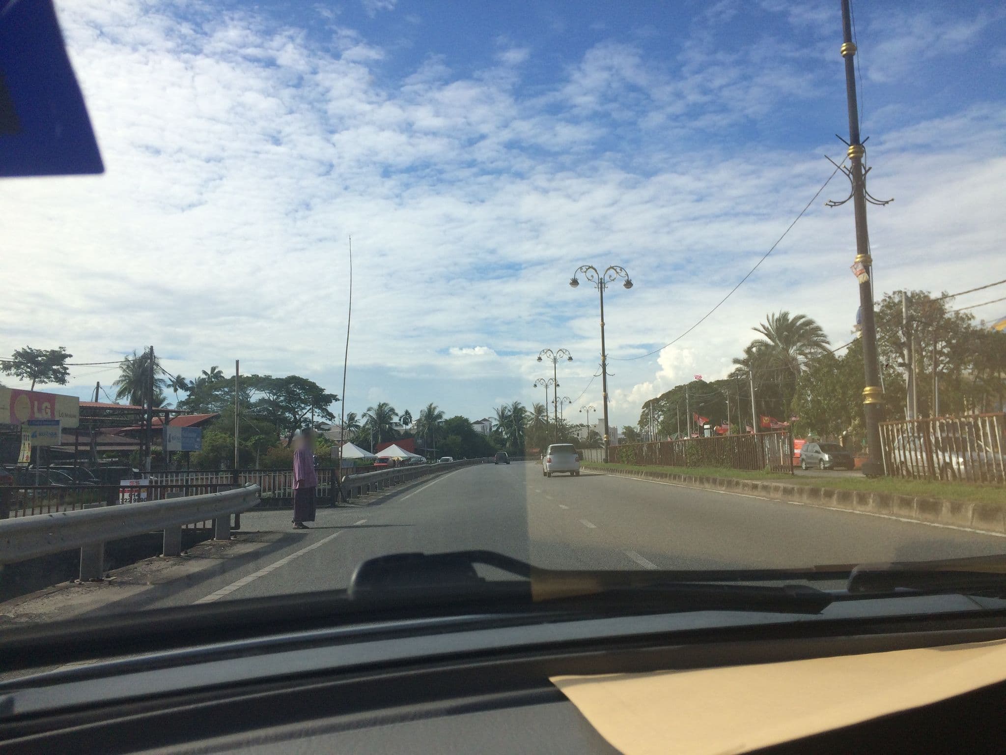 Street view near Teluk Bagan, Pengkalan Kundor — © idham (CC BY-SA · Mapillary)