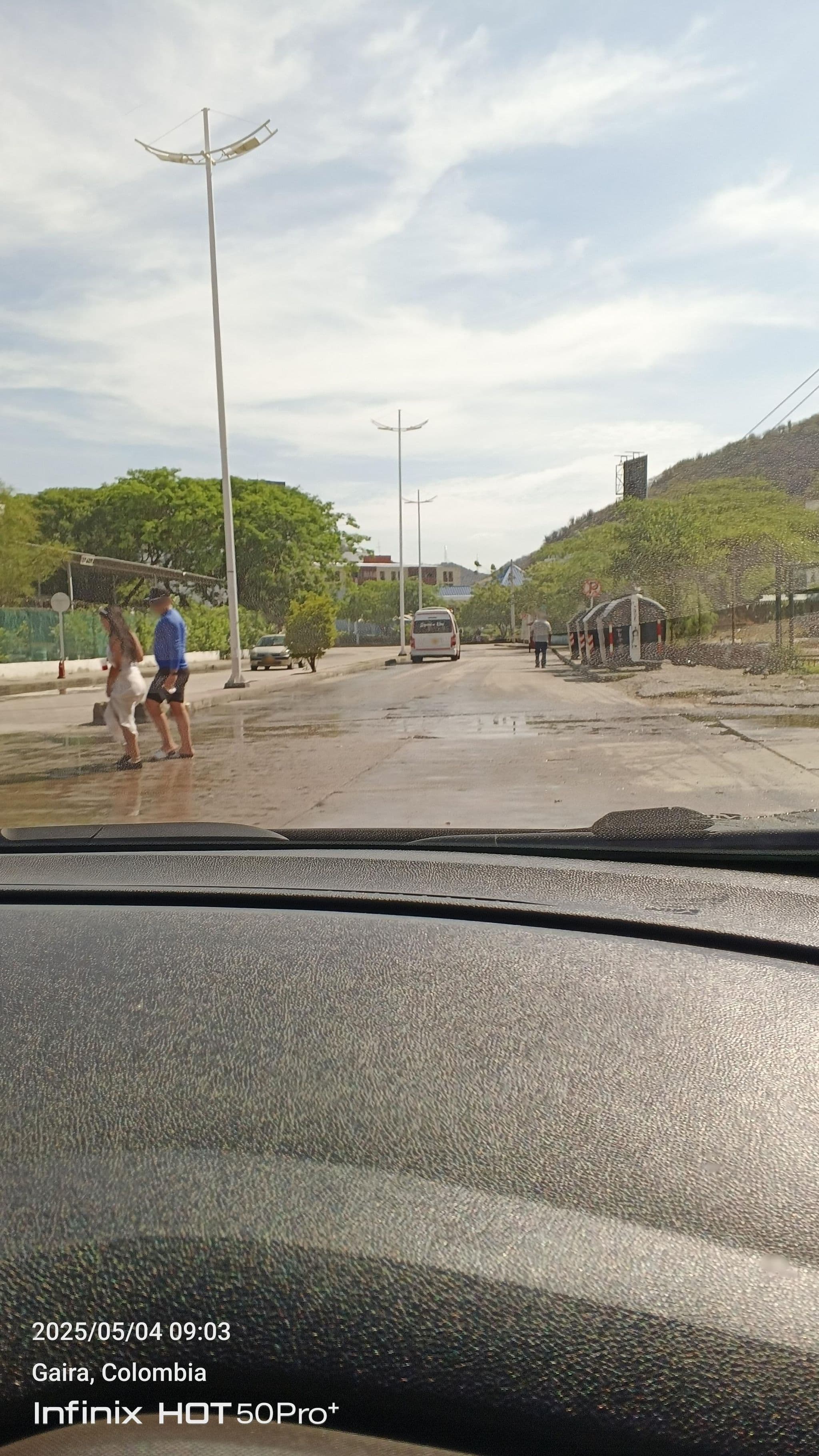 Street view near Tucericia, Santa Marta