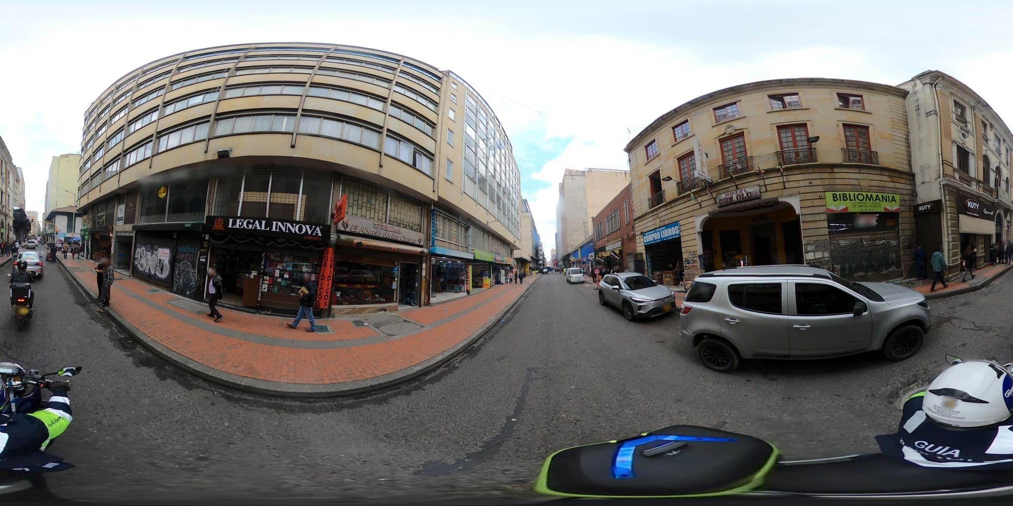 Street view near Grand Club Hotel, Bogotá