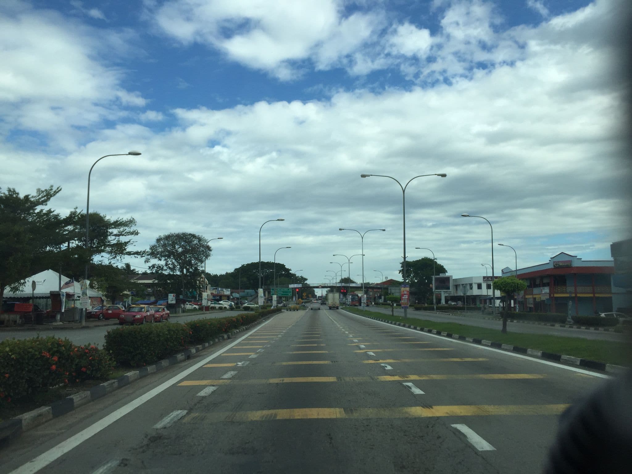Street view near Ariq’s Inn (Motel & Homestay), Changloon — © riblit (CC BY-SA · Mapillary)