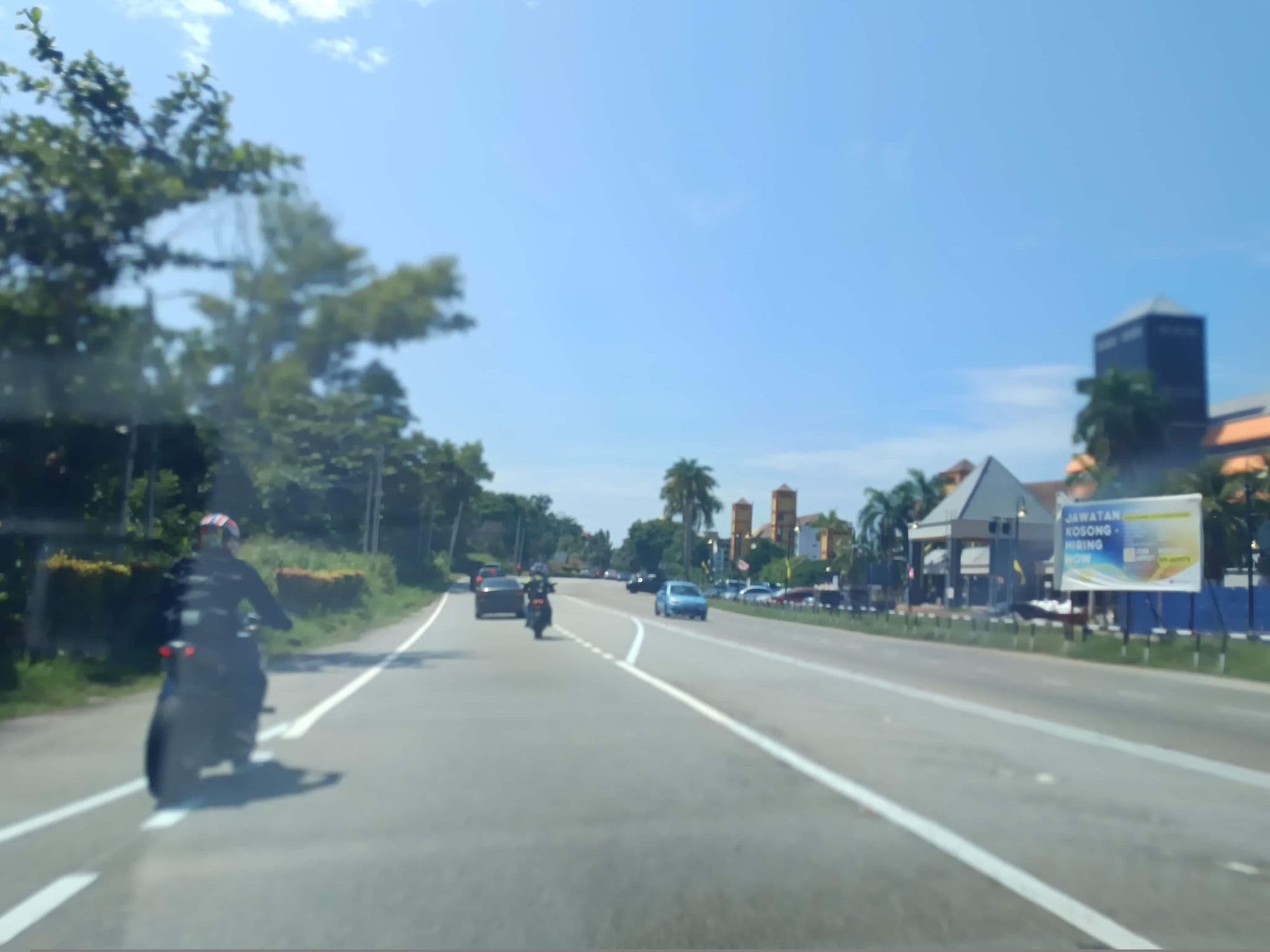 Street view near Hotel Kuta Playa, Port Dickson — © YikQin (CC BY-SA · Mapillary)