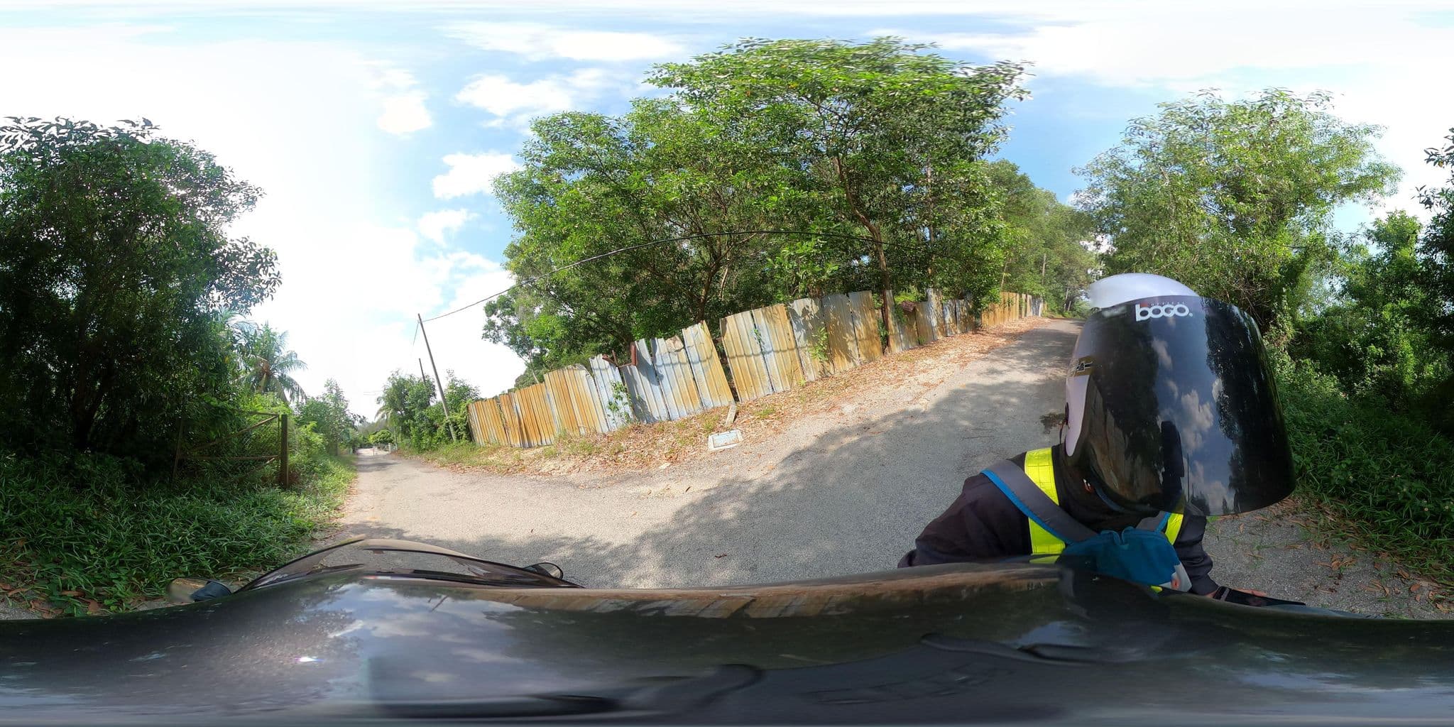 Street view near Casa Rachado Resort, Kampung Teluk Kemang — © ahlang2 (CC BY-SA · Mapillary)