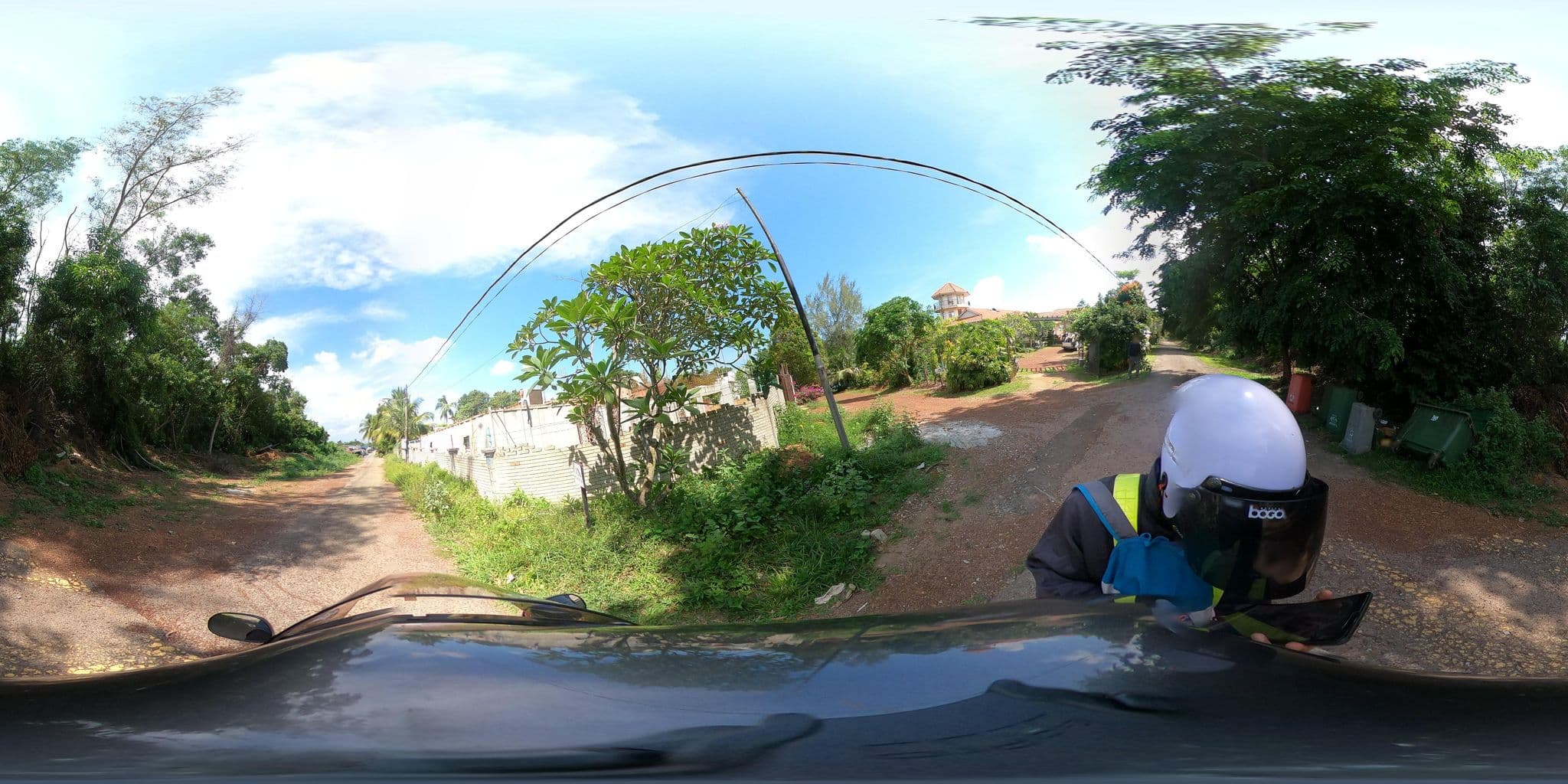 Street view near Villa Mihara, Kampung Teluk Kemang — © ahlang2 (CC BY-SA · Mapillary)