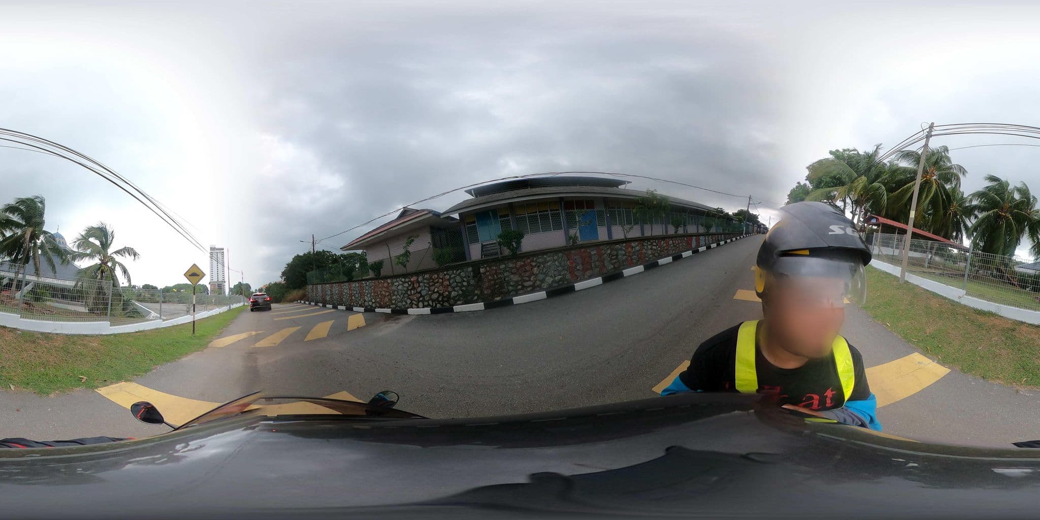 Street view near Cimb bank Green Top Bunglow, Kampung Teluk Kemang — © ahlang2 (CC BY-SA · Mapillary)