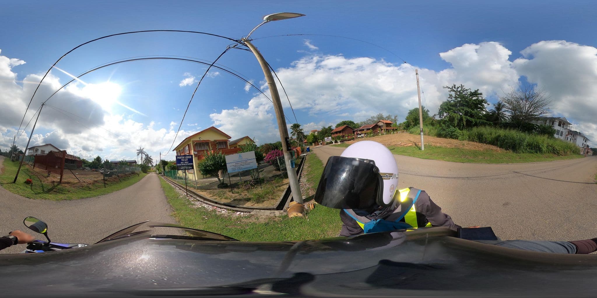 Street view near TM homestay, Kampung Teluk Kemang — © ahlang2 (CC BY-SA · Mapillary)