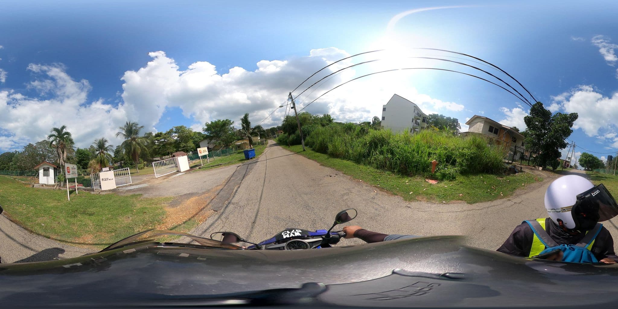 Street view near Kin Villa 2, Kampung Teluk Kemang — © ahlang2 (CC BY-SA · Mapillary)