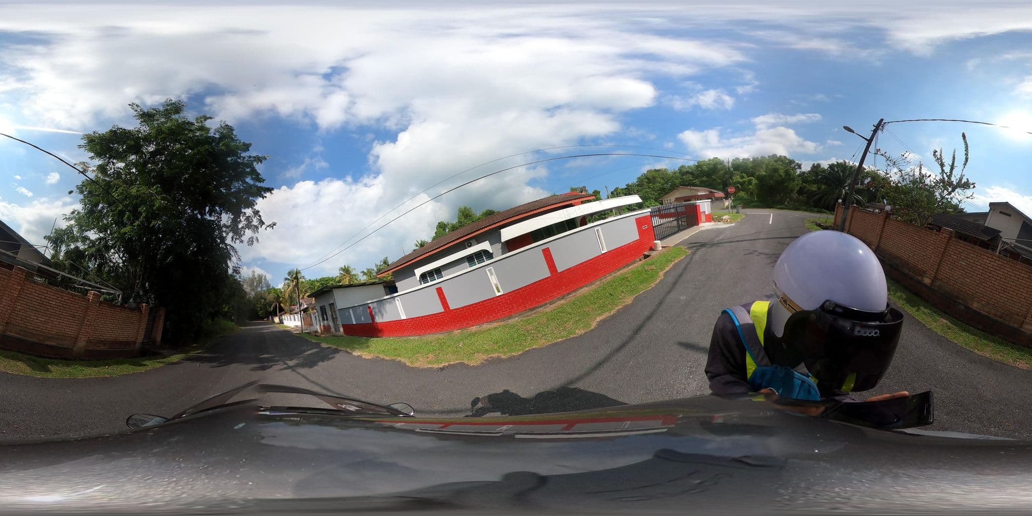 Street view near Tiara Vacation Home (Vh7126), Kampung Teluk Kemang — © ahlang2 (CC BY-SA · Mapillary)