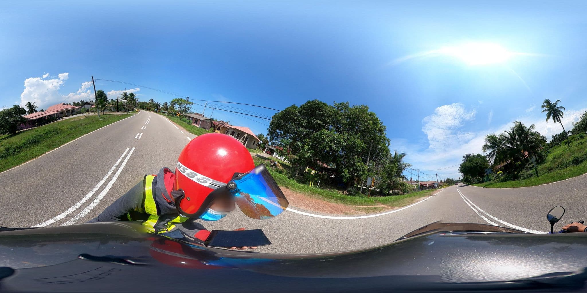 Street view near Putra Palace, Perlis, Kampung Kuala Linggi — © ahlang2 (CC BY-SA · Mapillary)