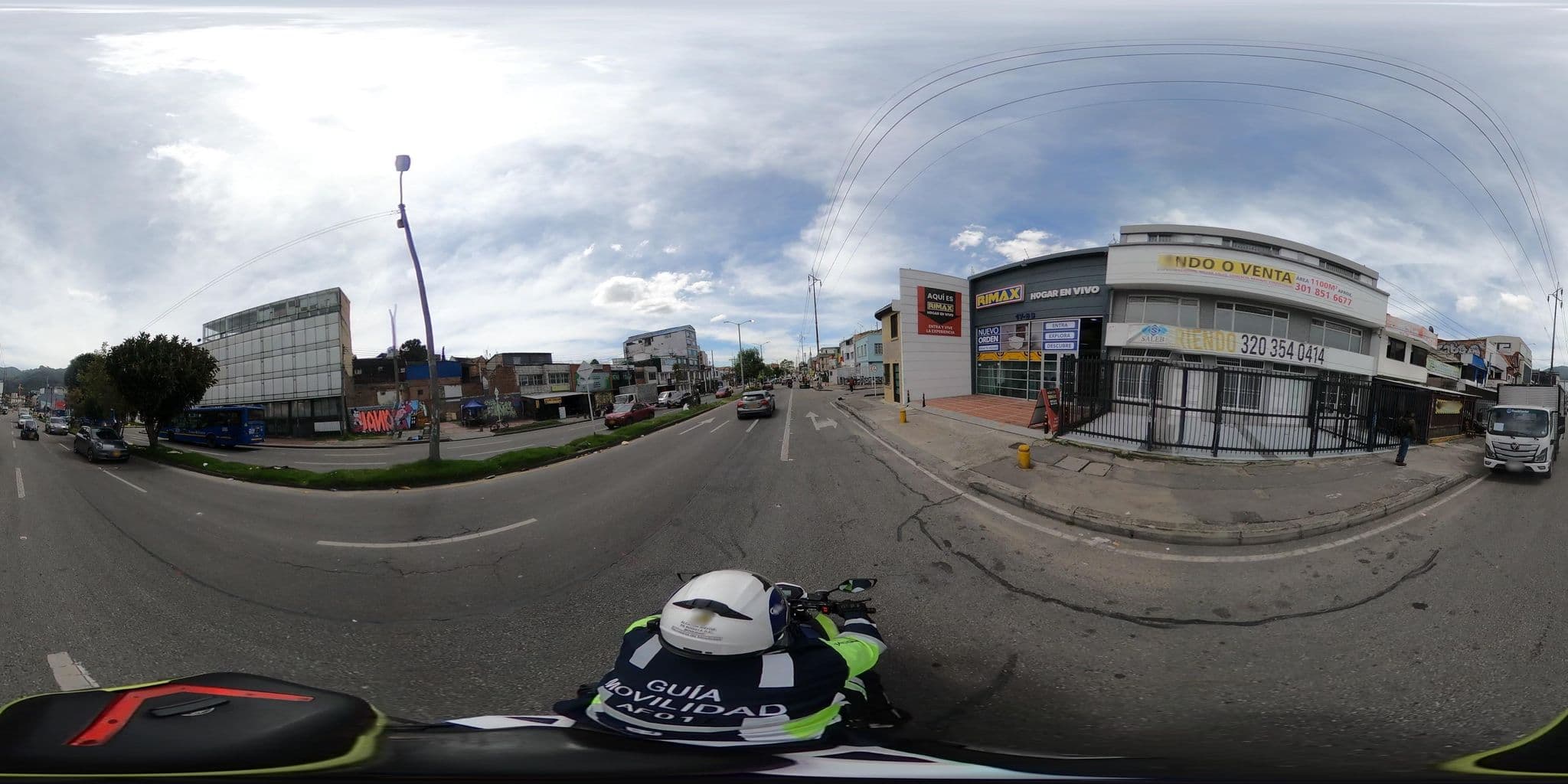 Street view near Hotel Casa Paulina, Bogotá — © rbolivar (CC BY-SA · Mapillary)