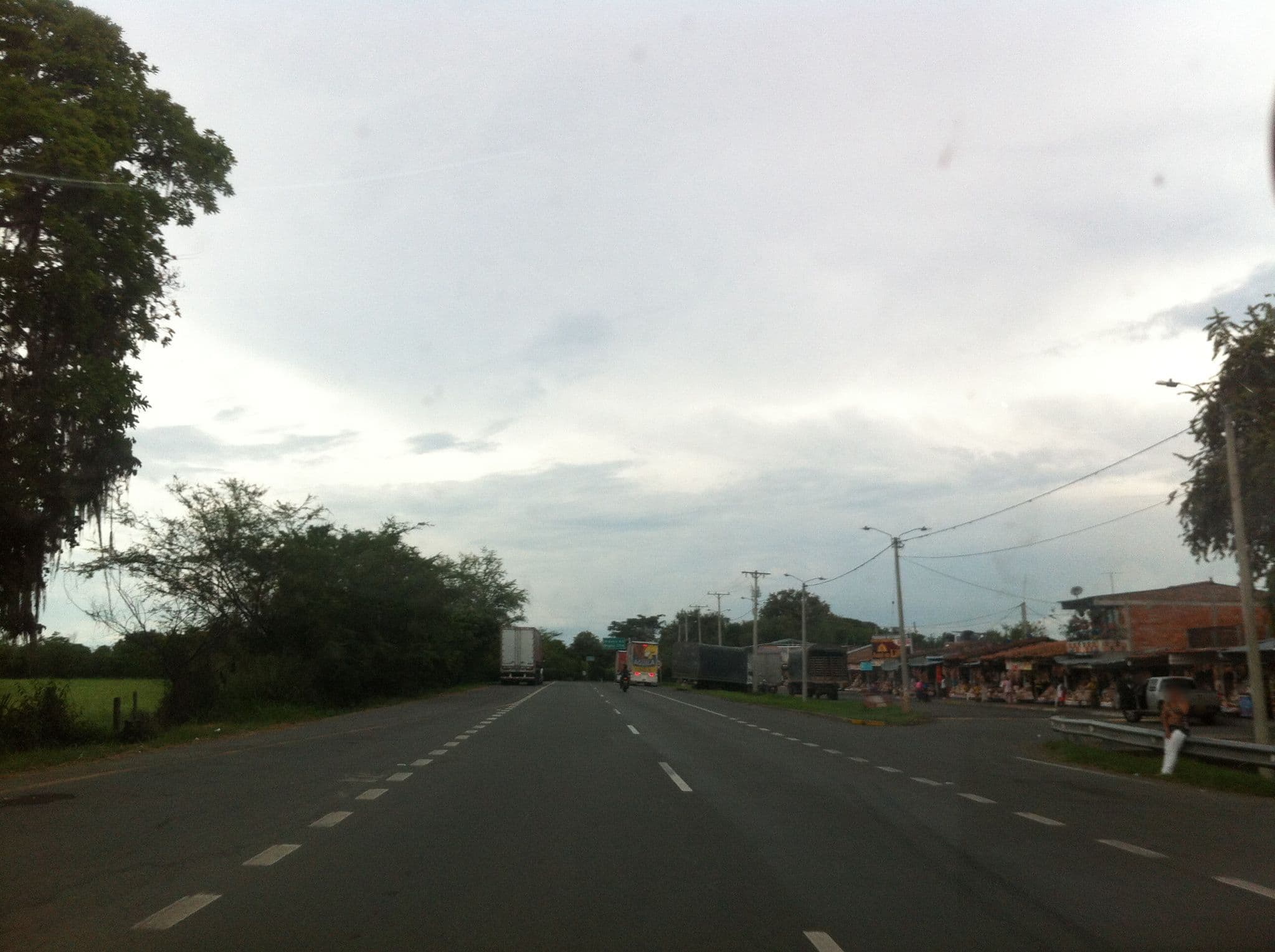 Street view near Hotel El Prado, Bugalagrande — © hk6jms (CC BY-SA · Mapillary)