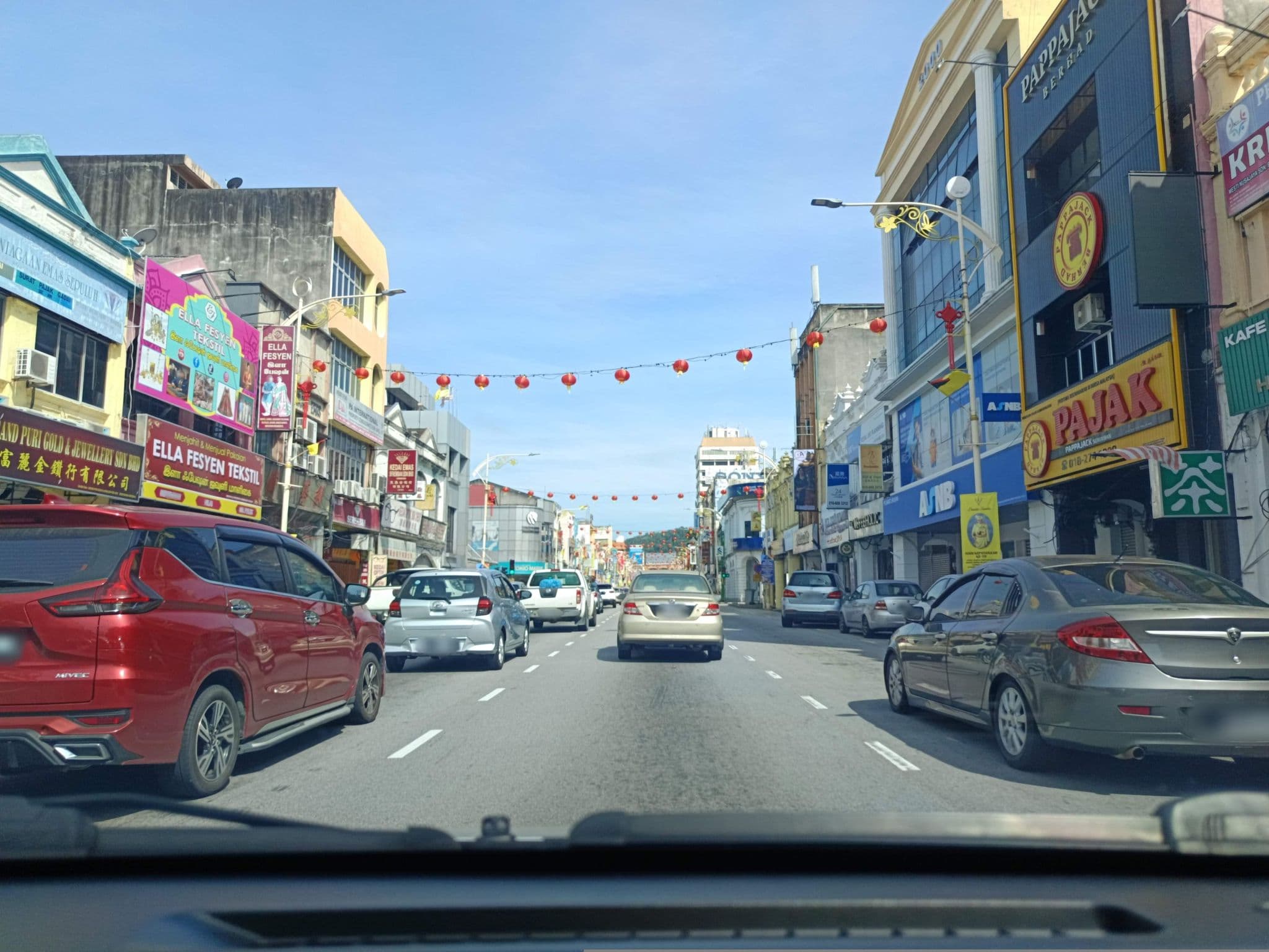Street view near hotel wah seng, Seremban — © YikQin (CC BY-SA · Mapillary)