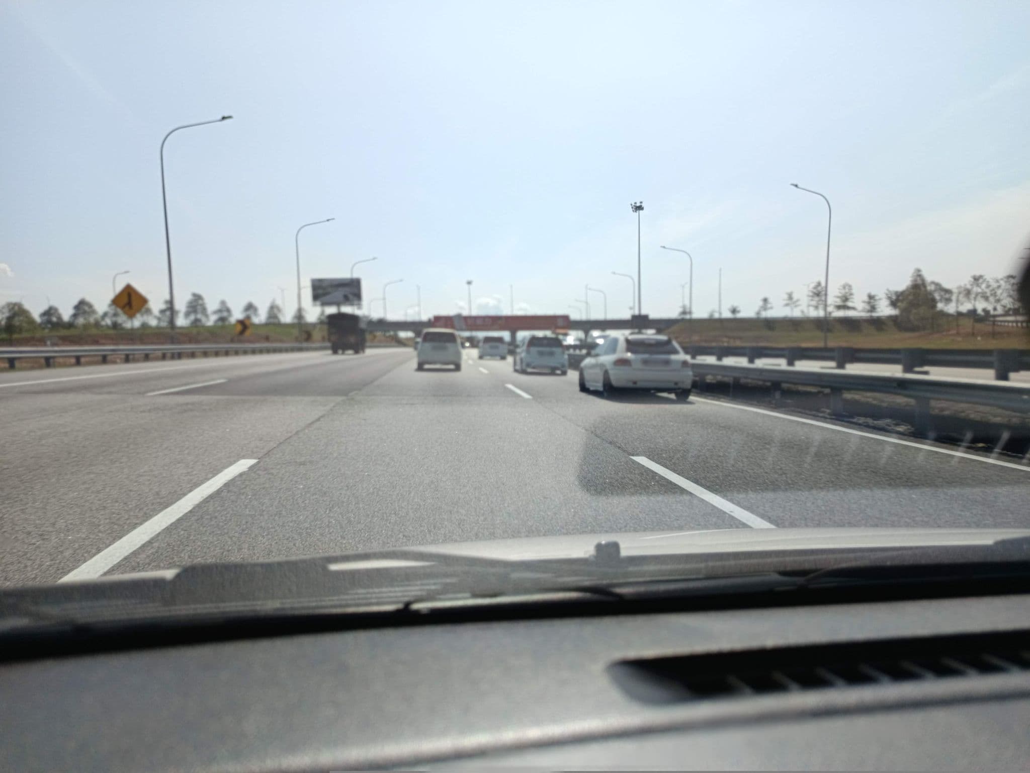 Street view near Orna Golf Country Club, Seremban — © YikQin (CC BY-SA · Mapillary)