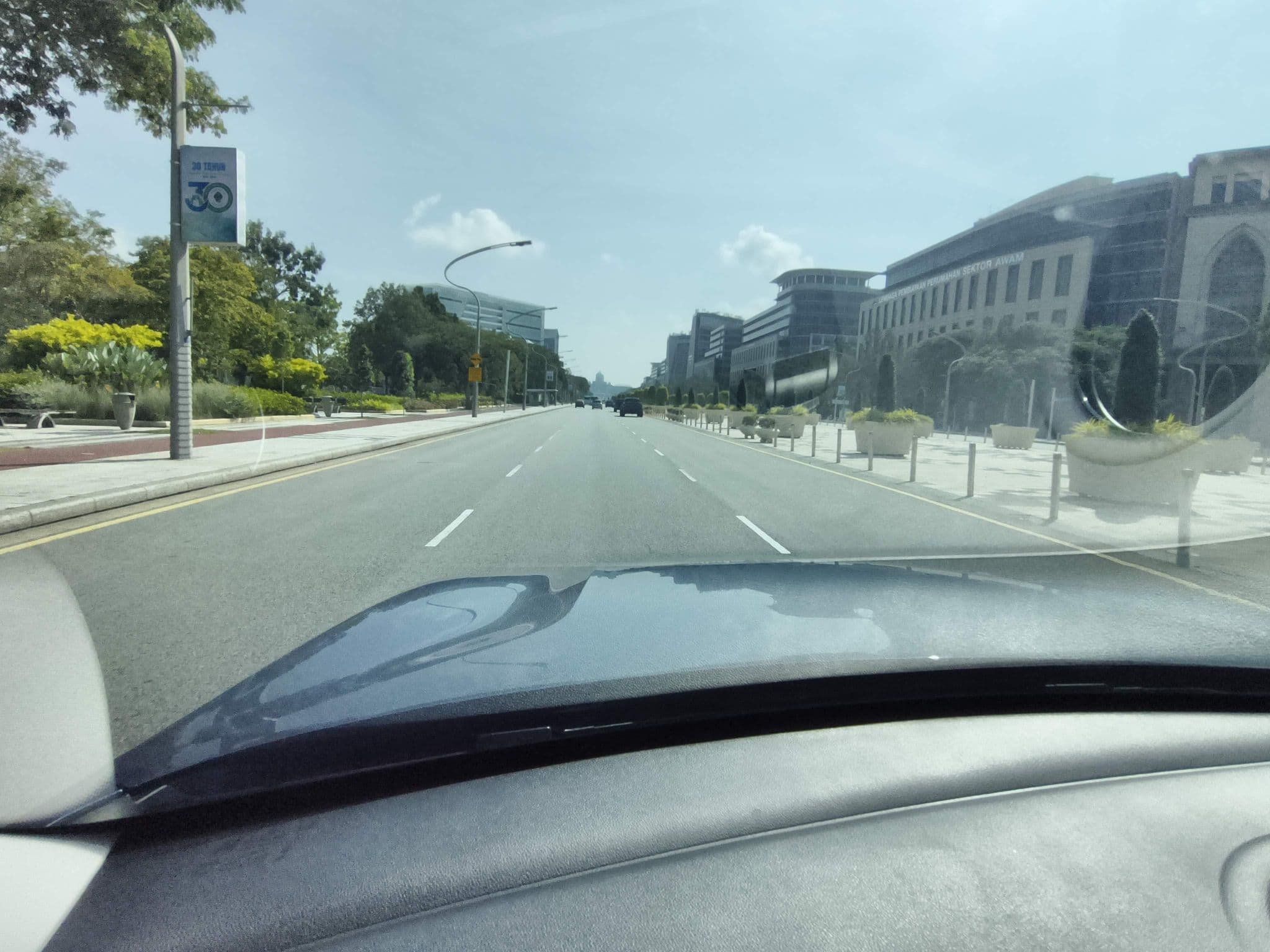 Street view near Bilik VVIP, Putrajaya — © lin_wang (CC BY-SA · Mapillary)