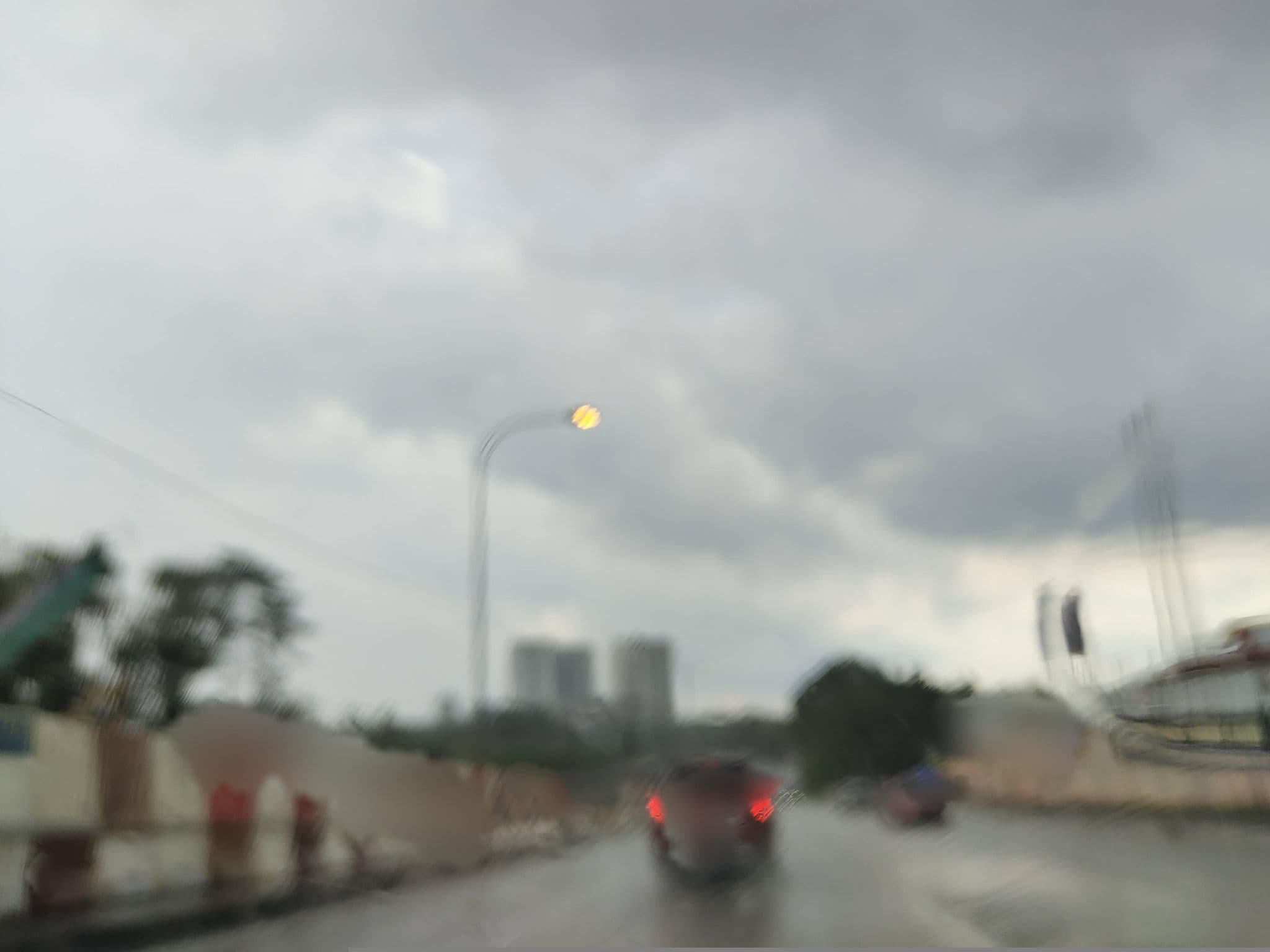 Street view near radisson hotel brunei, Seminyih — © zh9567 (CC BY-SA · Mapillary)