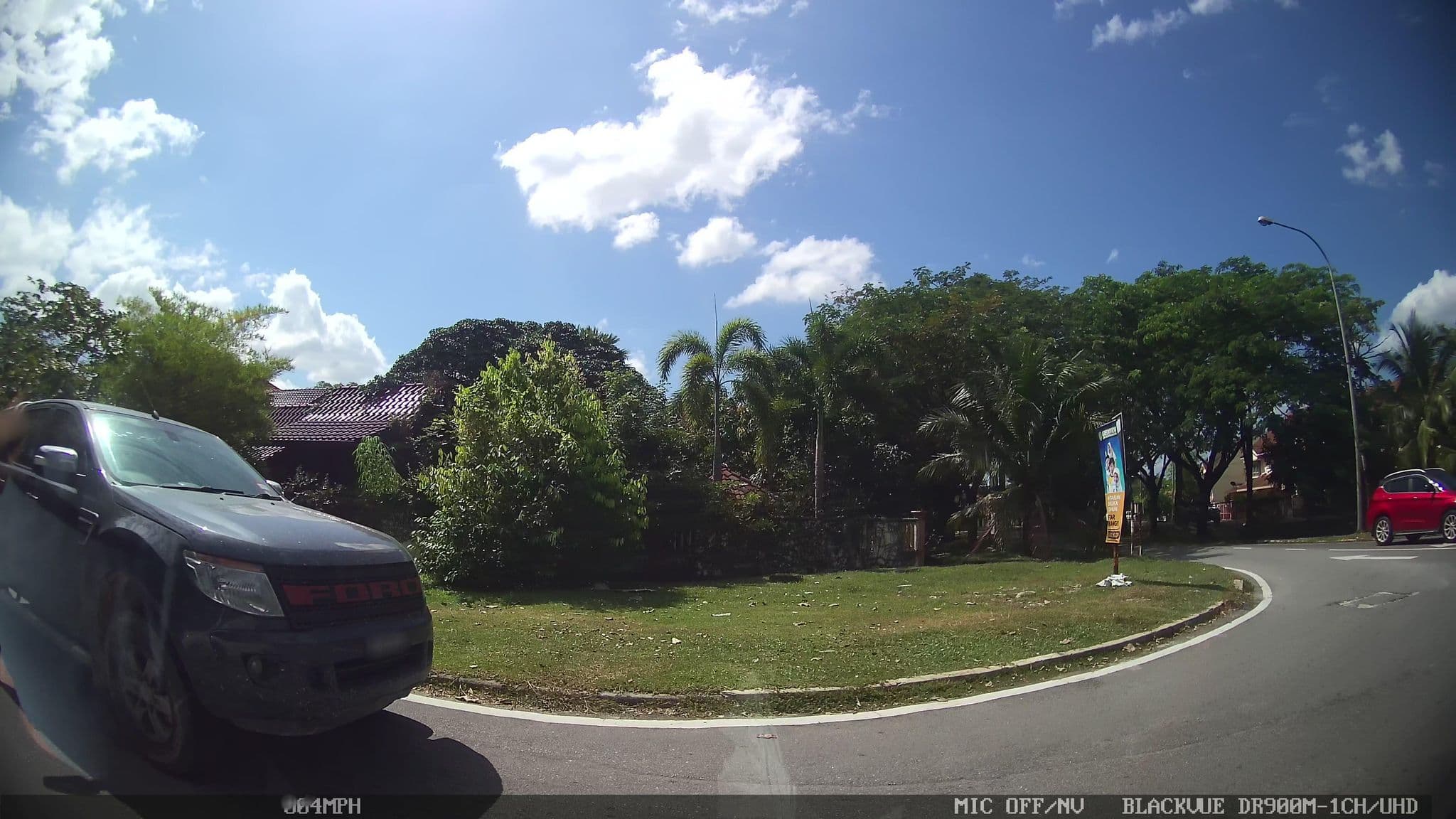 Street view near Hotel Emi Jerteh, Bangi — © kaart_3 (CC BY-SA · Mapillary)