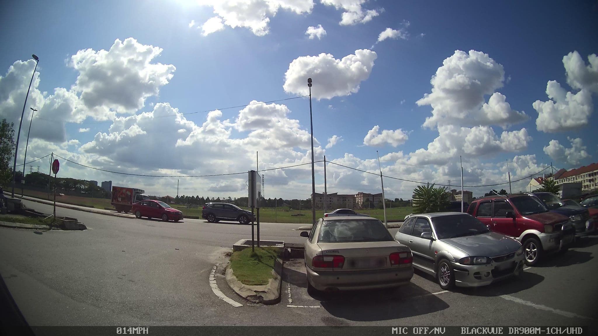 Street view near Avillion Cafe, Kajang — © kaart5 (CC BY-SA · Mapillary)