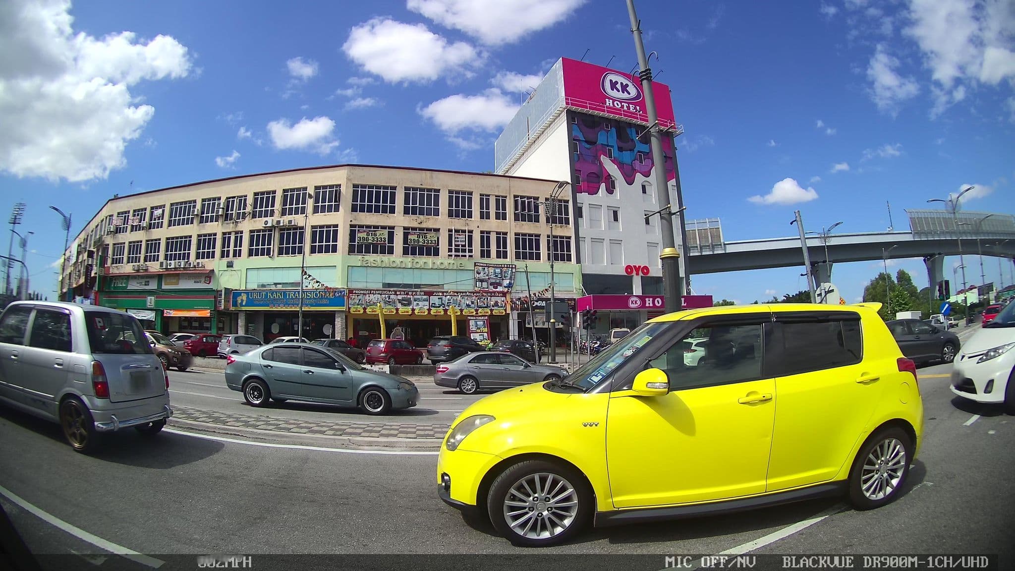 Street view near G5 villa, Kajang — © kaart_4 (CC BY-SA · Mapillary)