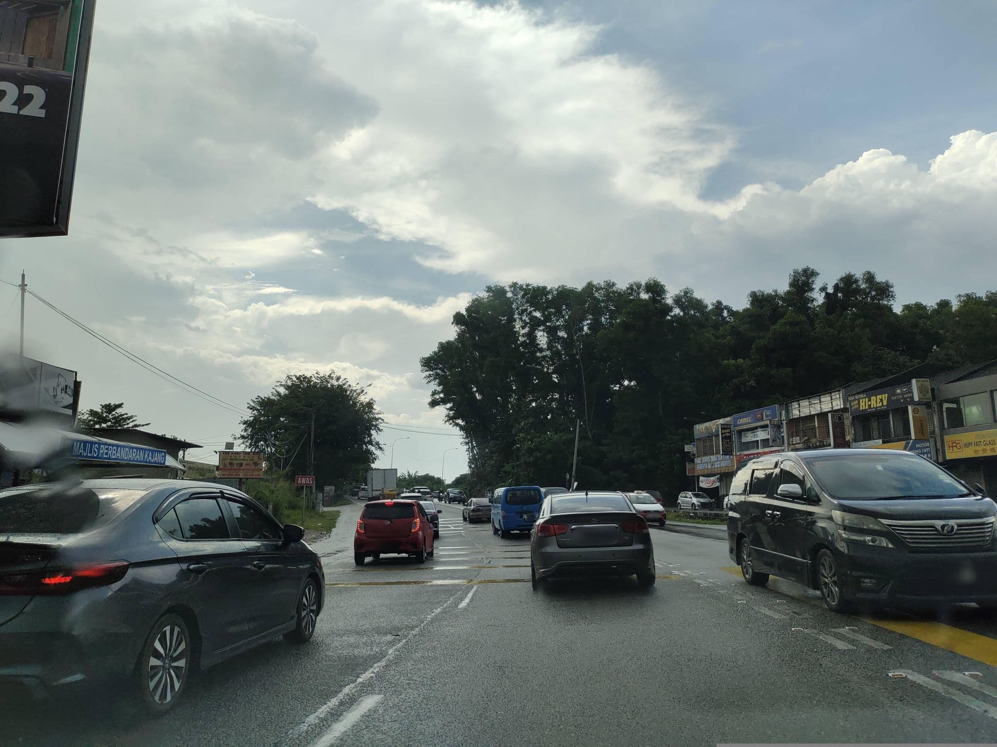 Street view near Giorgio's 闺房 ♥, Semenyih — © zh9567 (CC BY-SA · Mapillary)