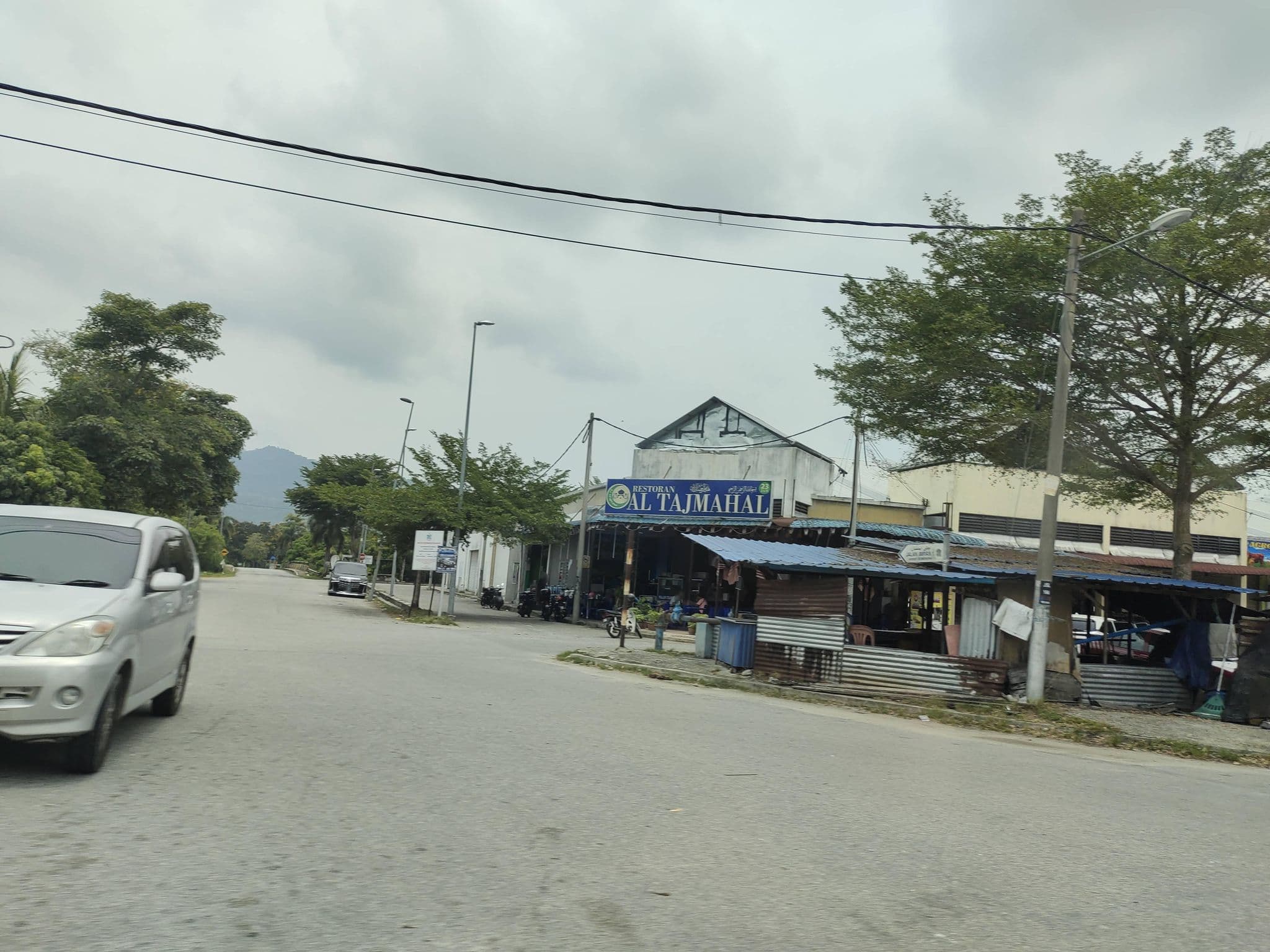 Street view near masa untuk tidur,selamat malam semua, Semenyih — © zh9567 (CC BY-SA · Mapillary)