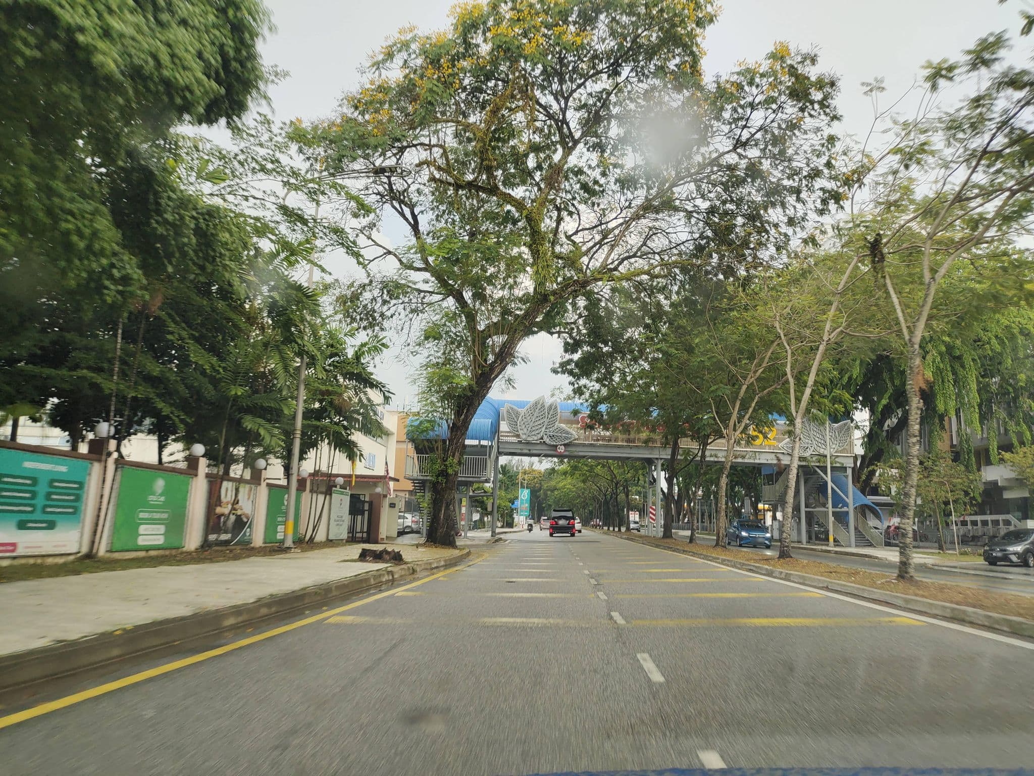 Street view near Newtown Hotel P.J- Room 312, Bukit Kerinchi — © zh9567 (CC BY-SA · Mapillary)