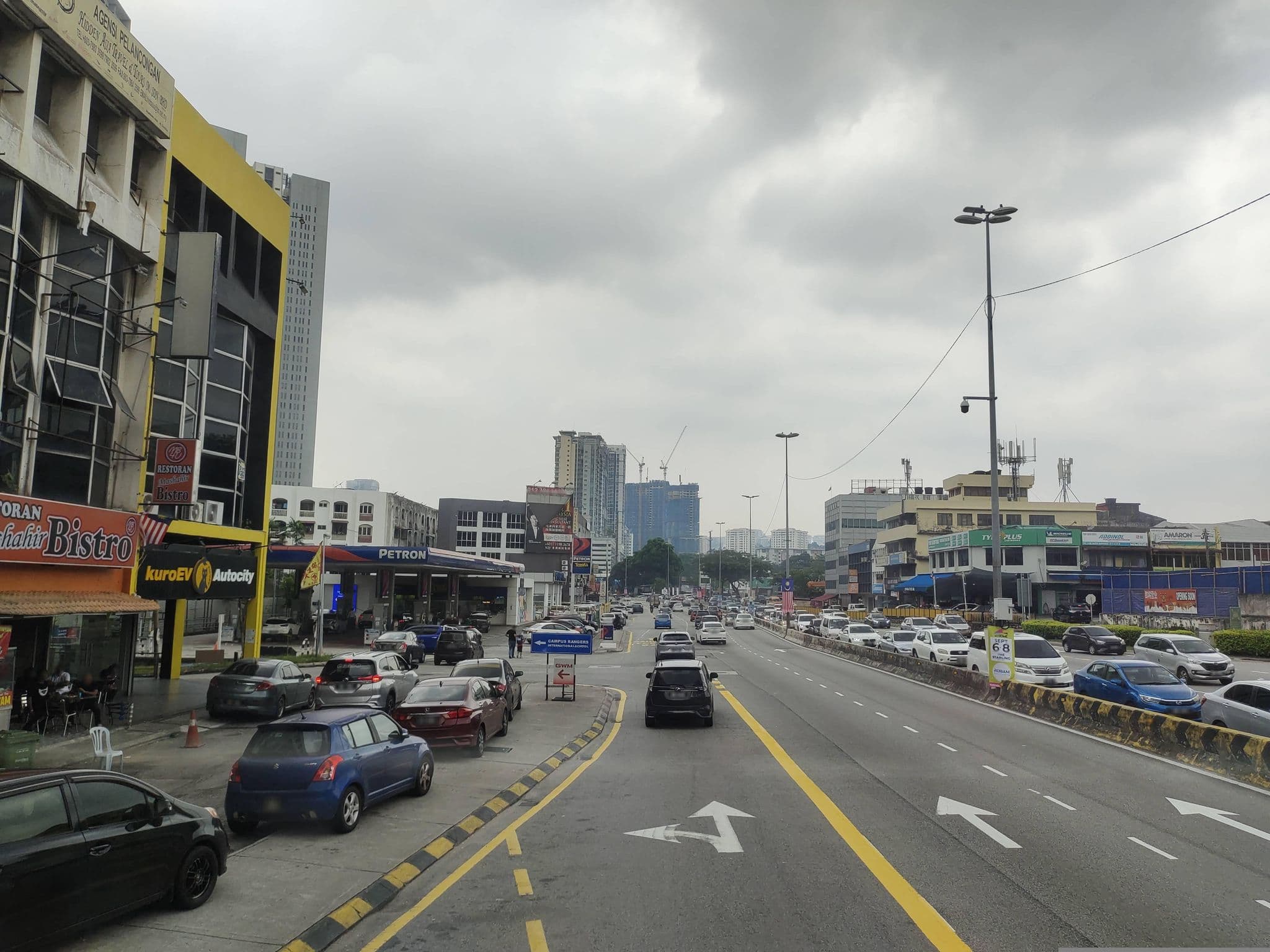 Street view near 1Inn, Taman Desa — © zh9567 (CC BY-SA · Mapillary)