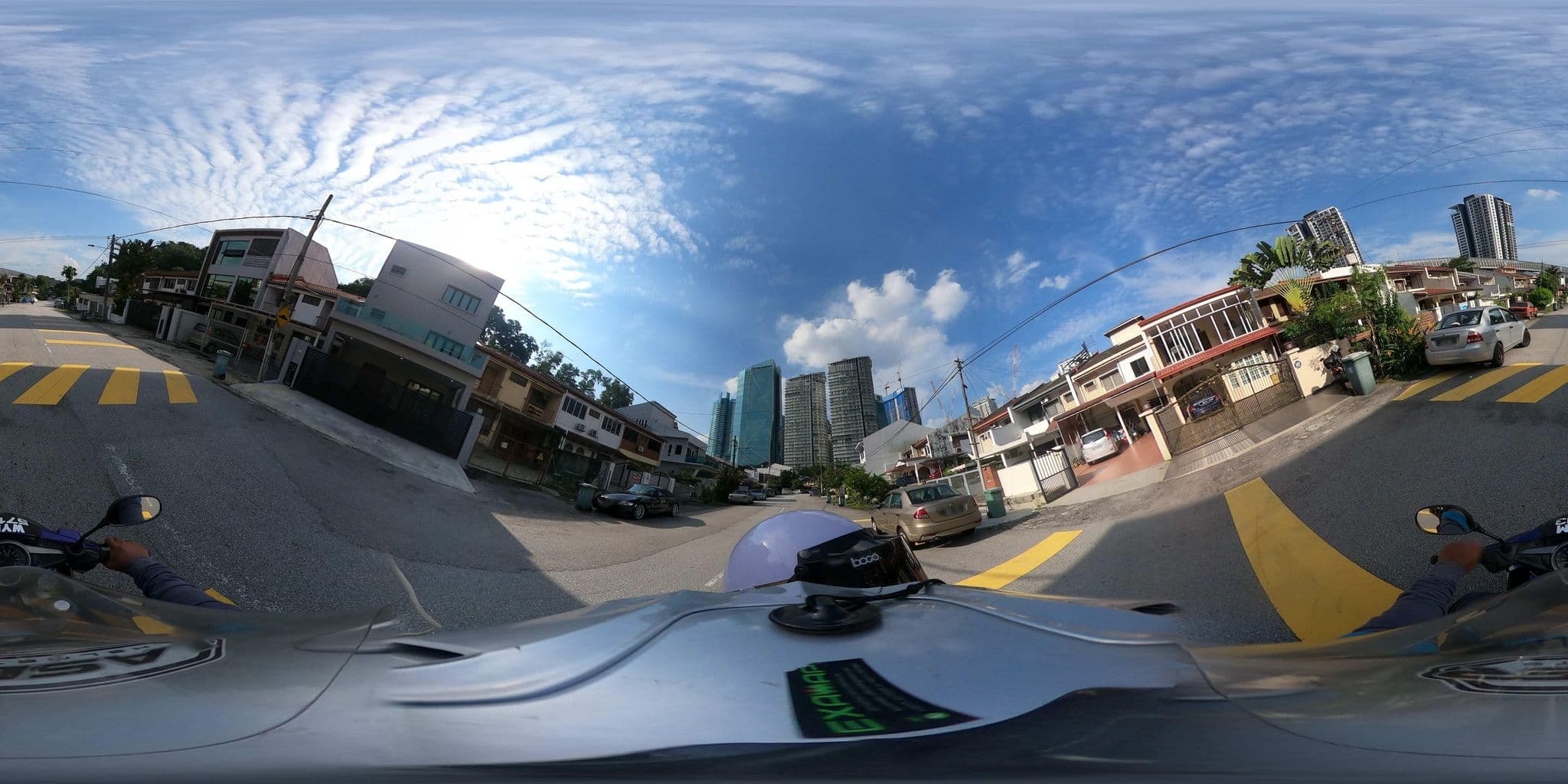 Street view near the royale bintang resorts and spa, Bukit Damansara — © ahlang2 (CC BY-SA · Mapillary)
