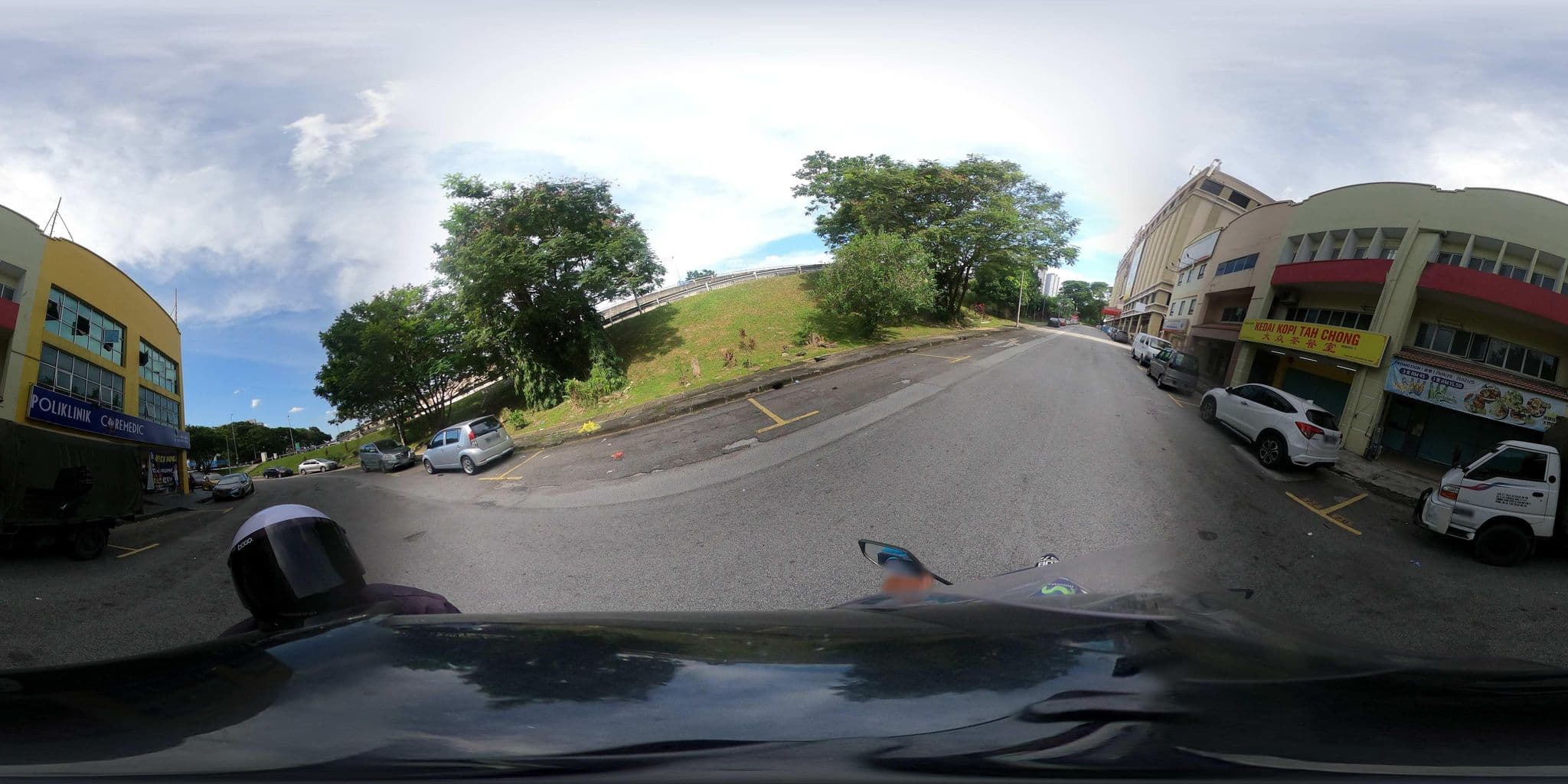 Street view near The Nest Boutique Hotel, Desa Petaling — © ahlang2 (CC BY-SA · Mapillary)