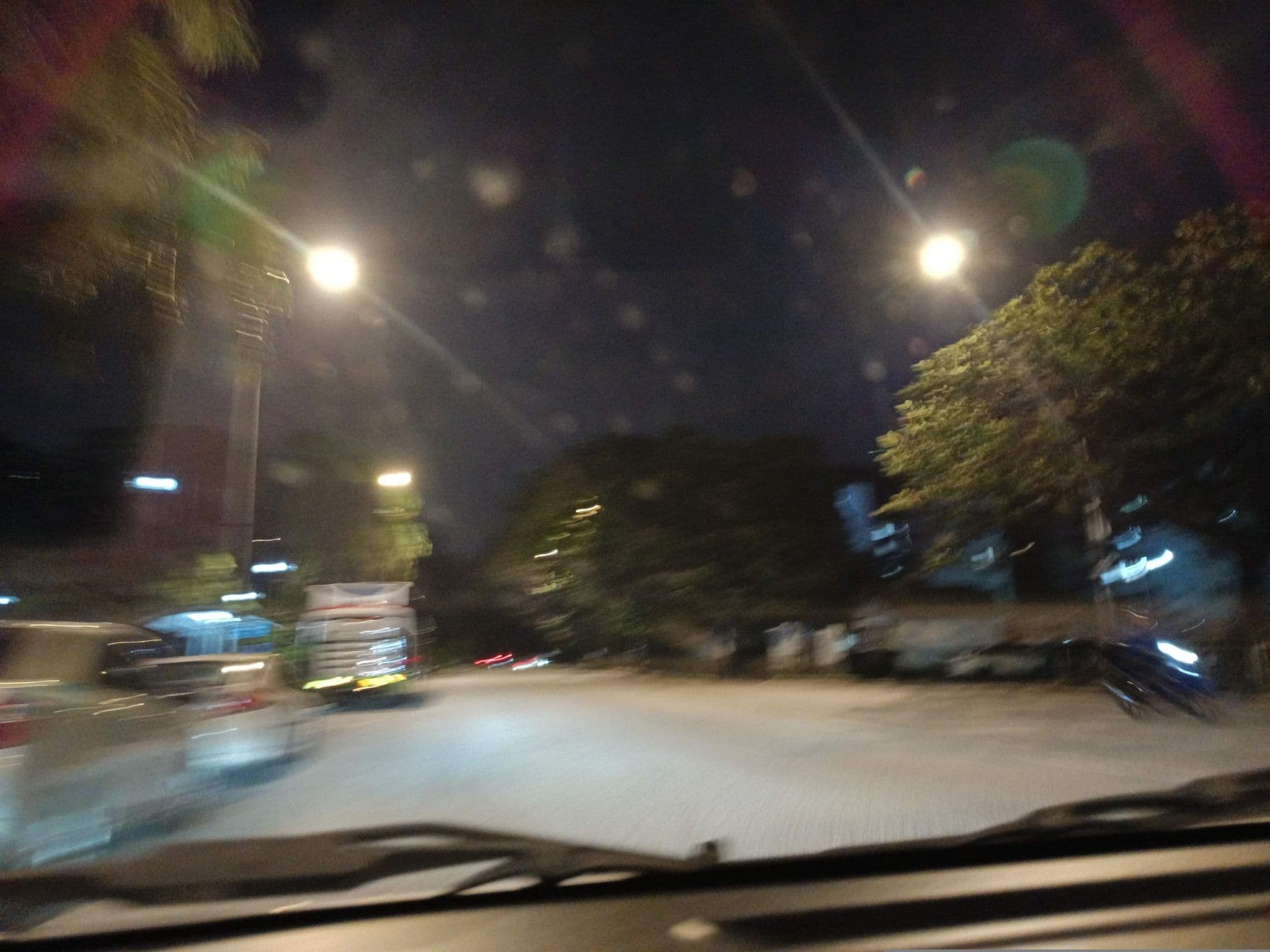 Street view near Min Cott Hotel, Kuchai Lama — © YikQin (CC BY-SA · Mapillary)