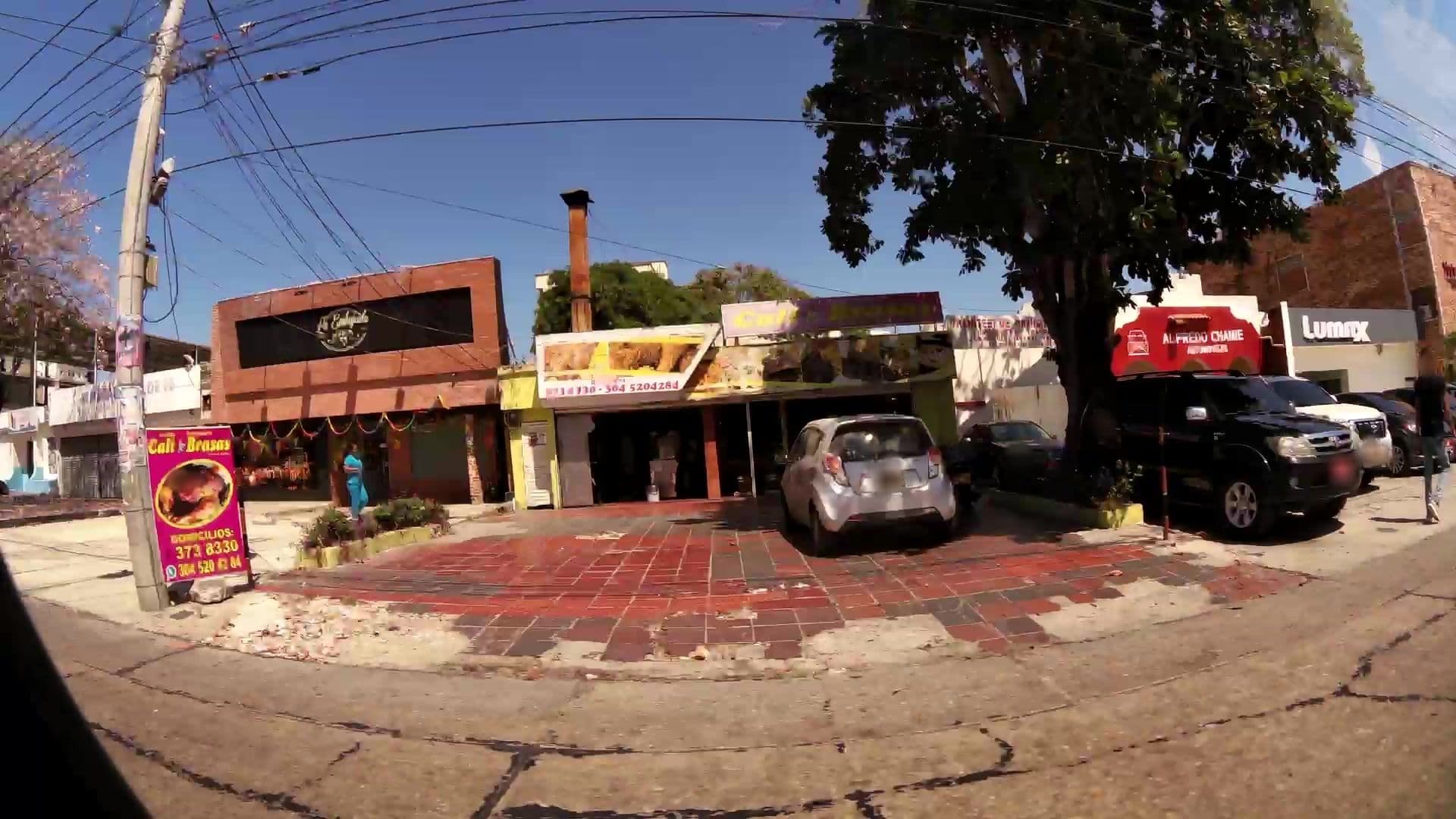 Street view near Yivinaca Hotel, Barranquilla — © kaartcam (CC BY-SA · Mapillary)