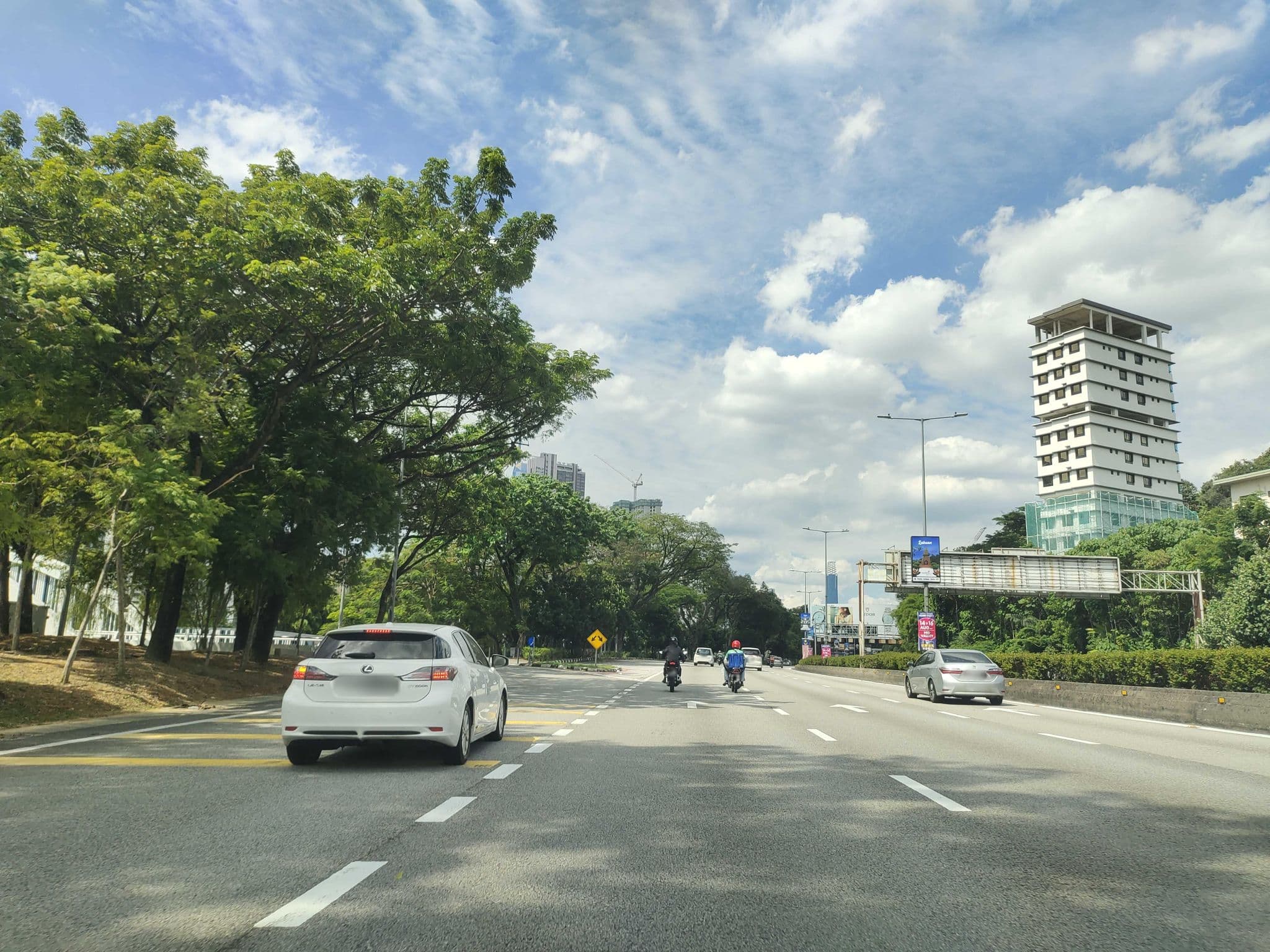 Street view near Palace Hotel, Brickfields — © zh9567 (CC BY-SA · Mapillary)