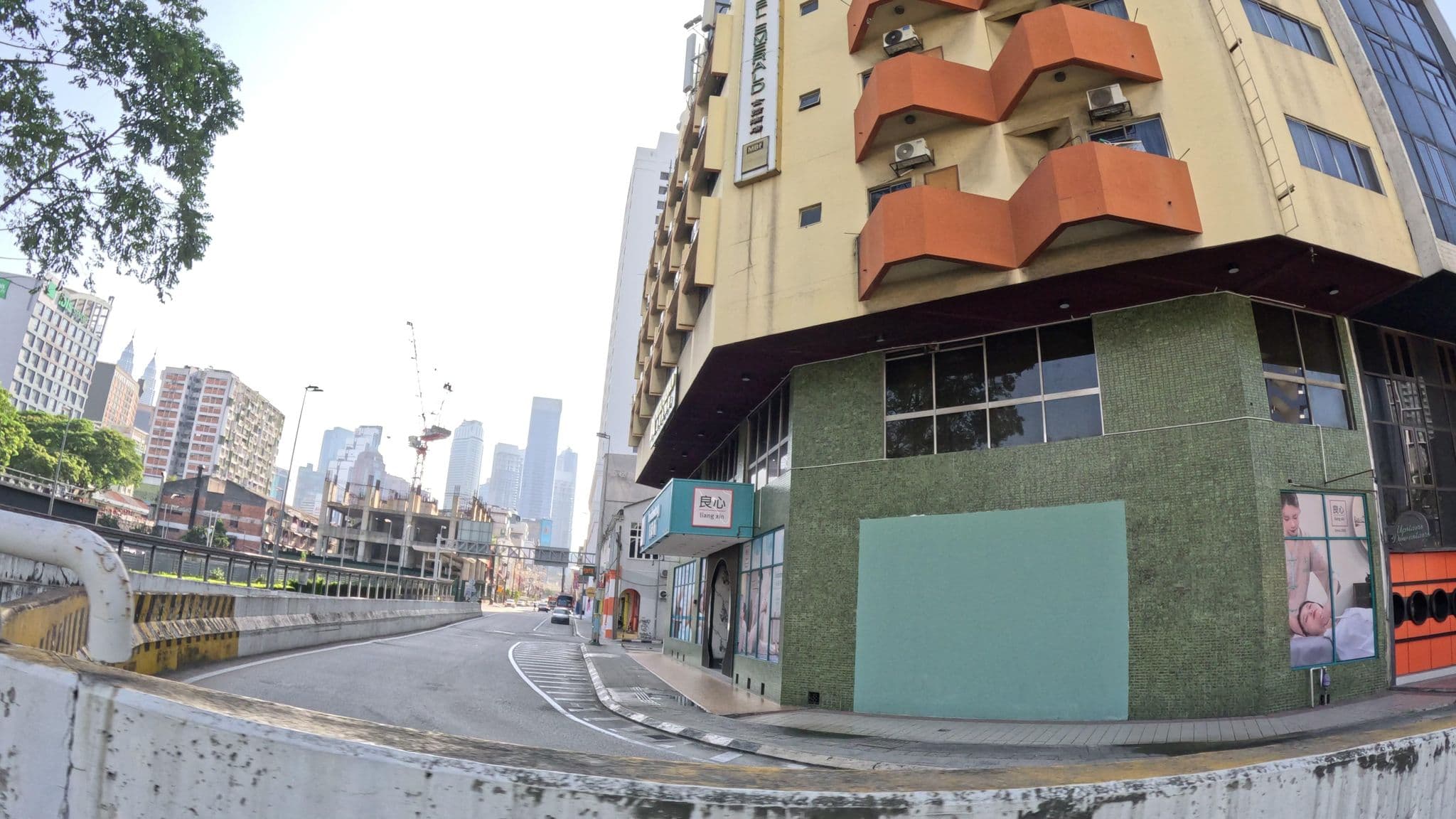 Street view near Villa Palace Grand Hotel, Bukit Bintang — © shanmugam (CC BY-SA · Mapillary)