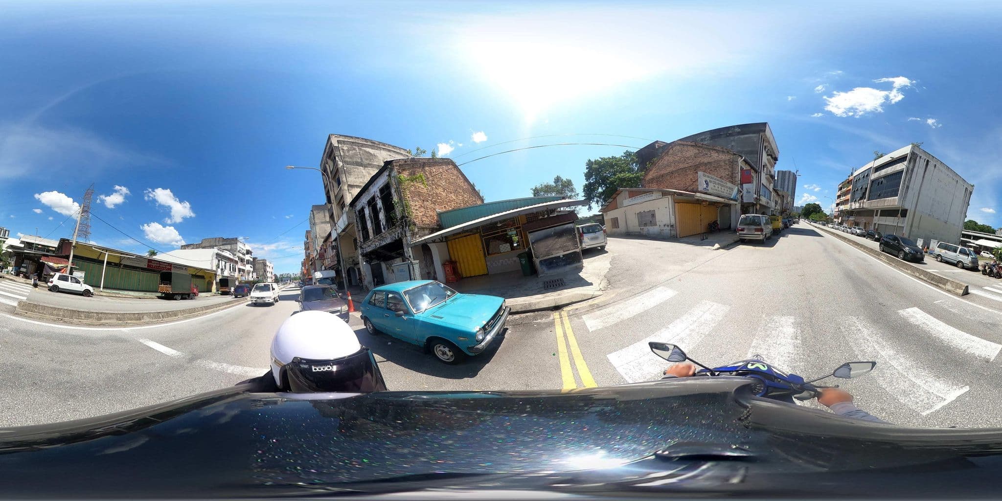 Street view near Halaman Boutique Guesthouse, Desa Petaling — © ahlang2 (CC BY-SA · Mapillary)