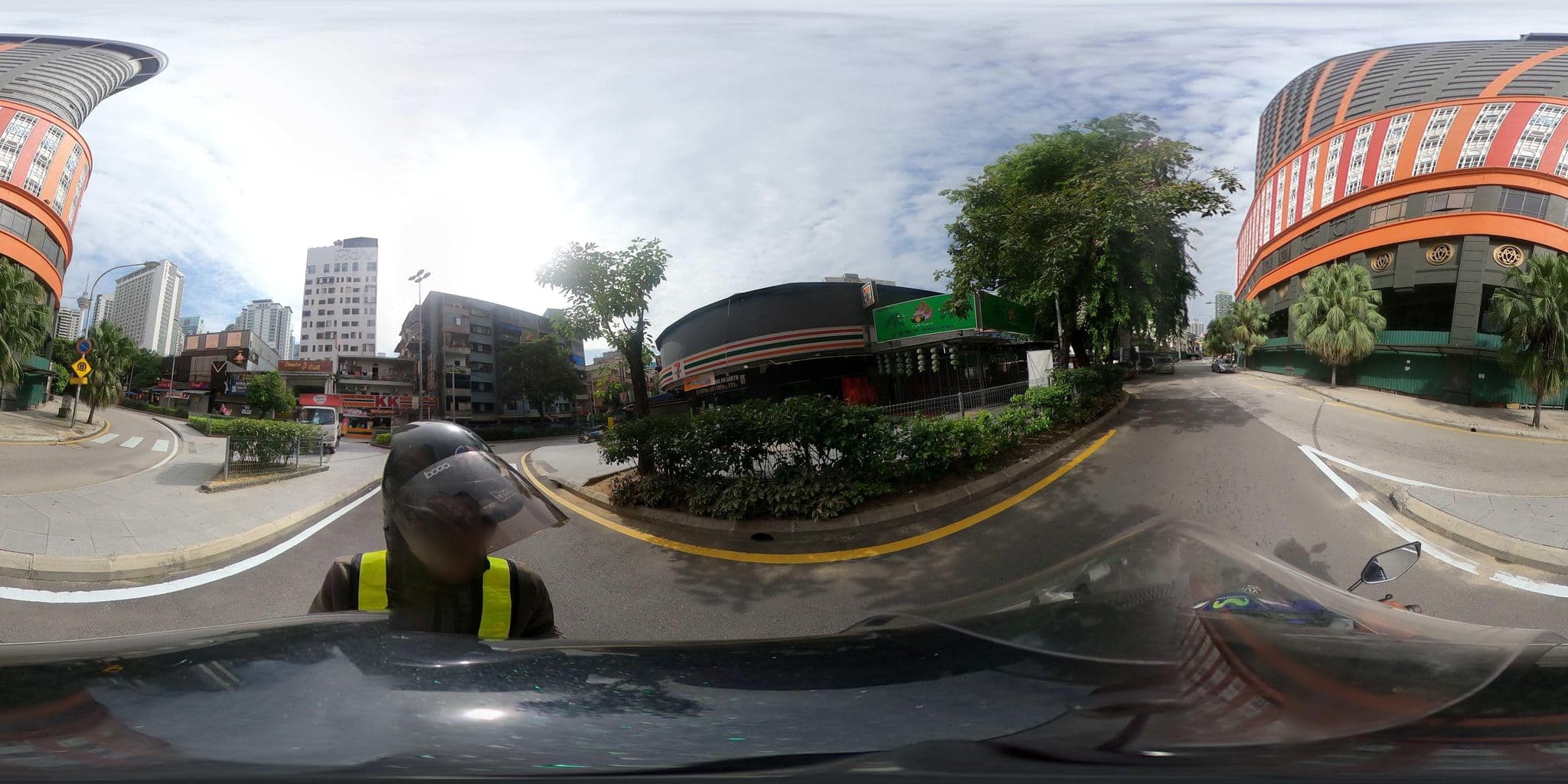 Street view near Comfort Inn, Bukit Bintang, Bukit Bintang — © ahlang2 (CC BY-SA · Mapillary)