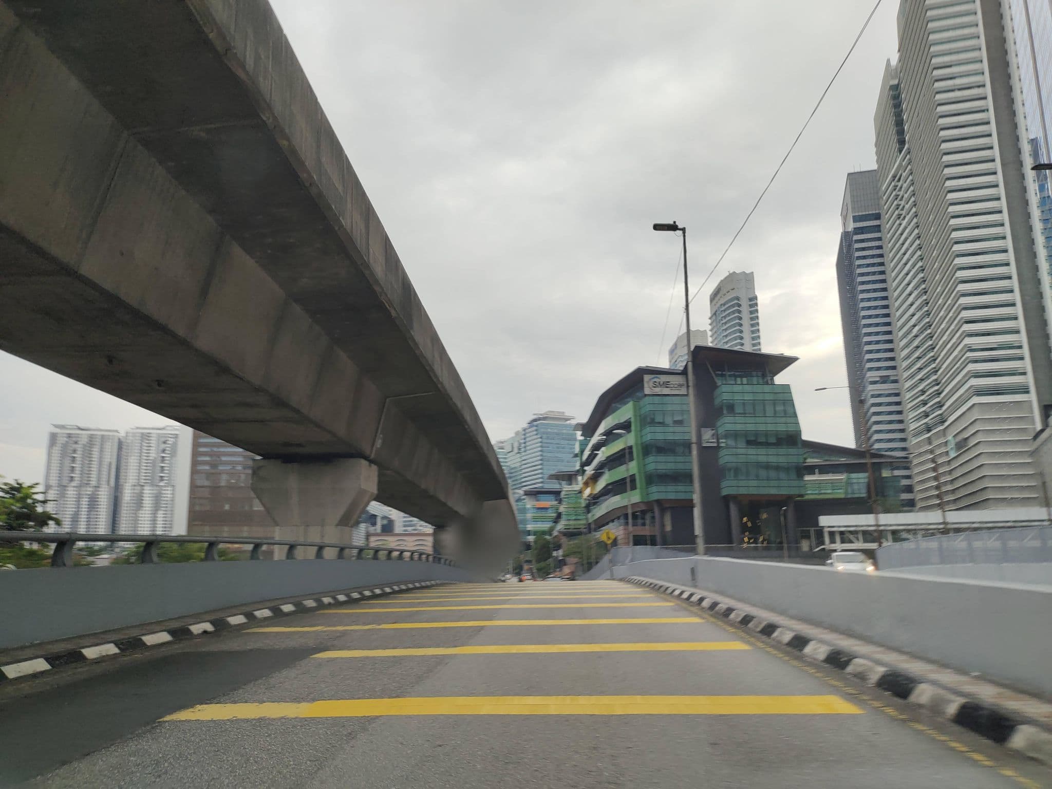 Street view near Manhattan 1 ballroom, berjaya times square hotel, Kuala Lumpur — © zh9567 (CC BY-SA · Mapillary)