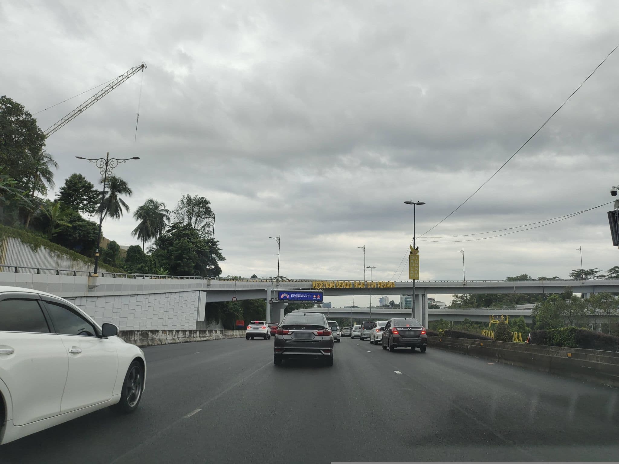 Street view near seri pauh hotel,penang, Bukit Damansara — © zh9567 (CC BY-SA · Mapillary)