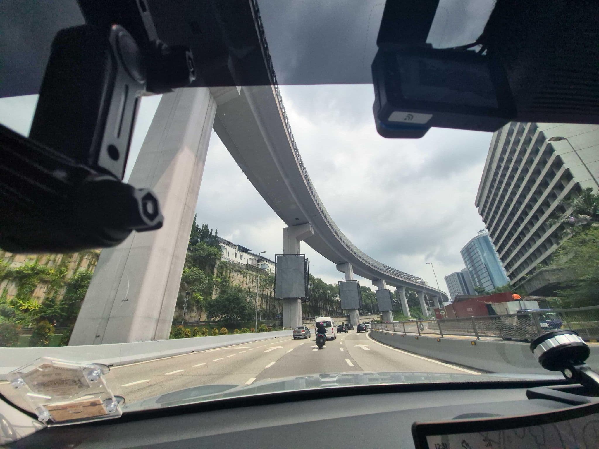 Street view near reception counter peninsula residence all suite hotel, Bukit Damansara — © lin_wang (CC BY-SA · Mapillary)