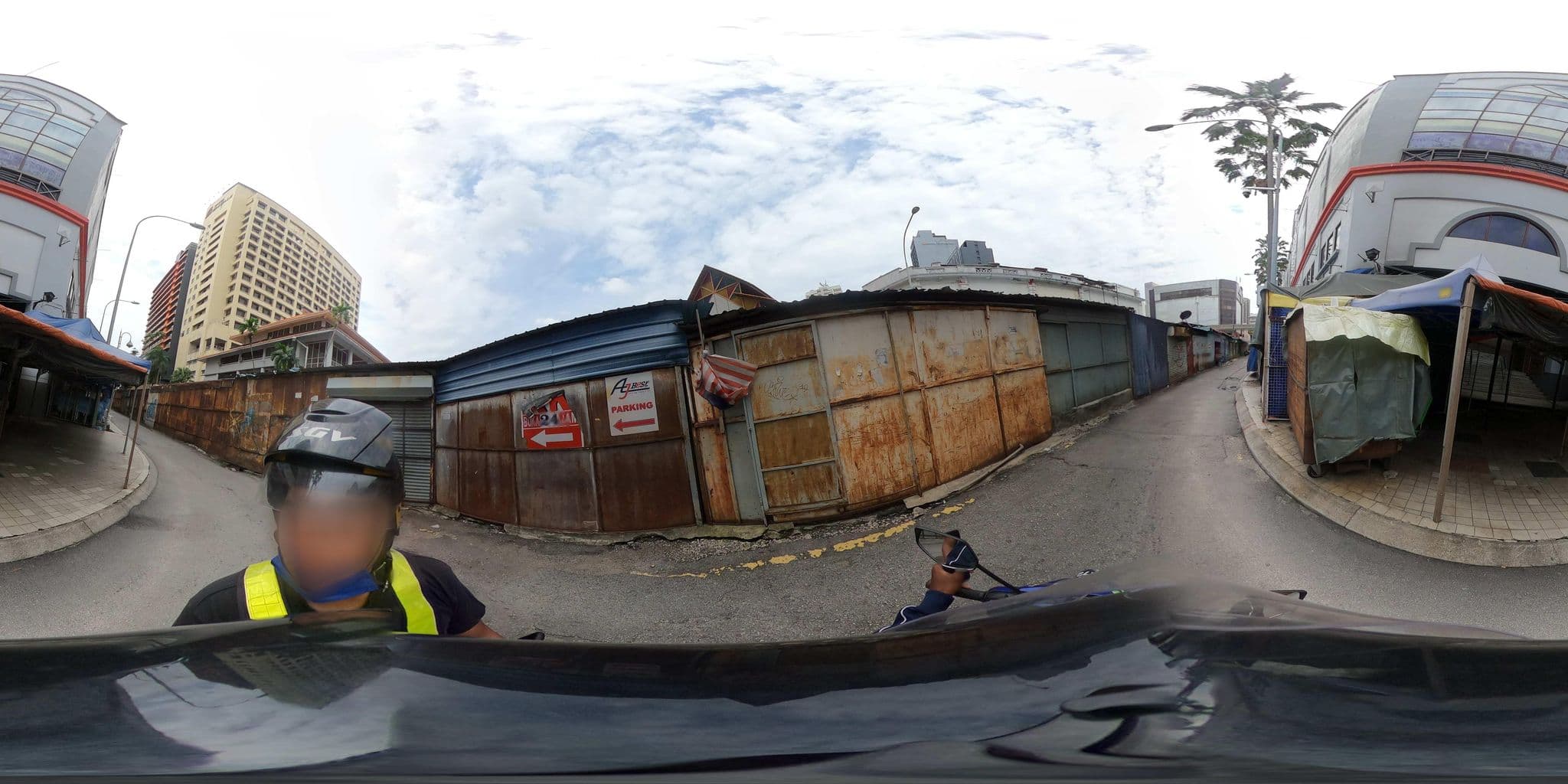 Street view near Hotel Sunway Putra KL, Kampung Baru — © ahlang2 (CC BY-SA · Mapillary)