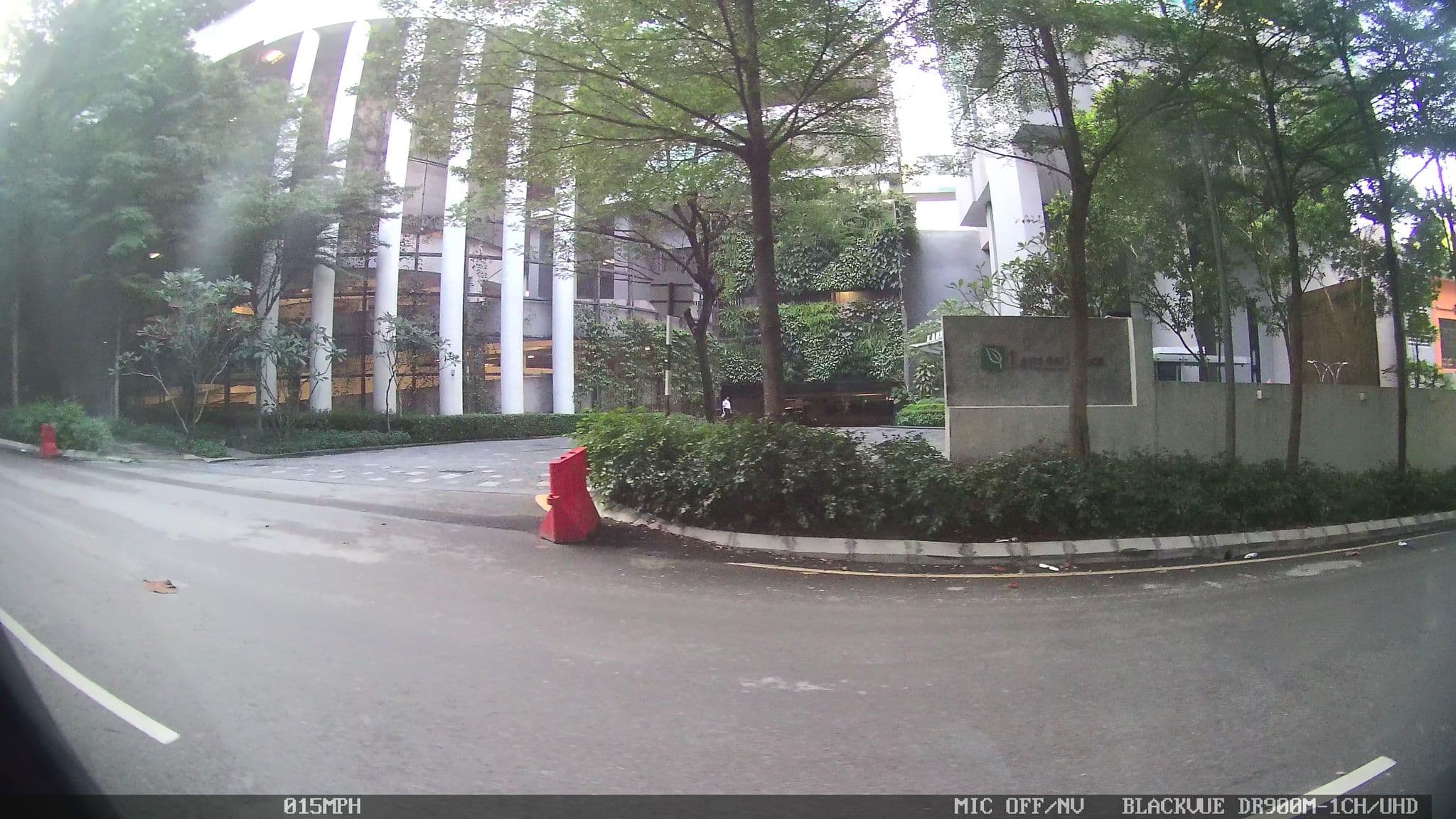 Street view near Lanson Place Bukit Ceylon Serviced Residences, Bukit Bintang — © kaart_3 (CC BY-SA · Mapillary)