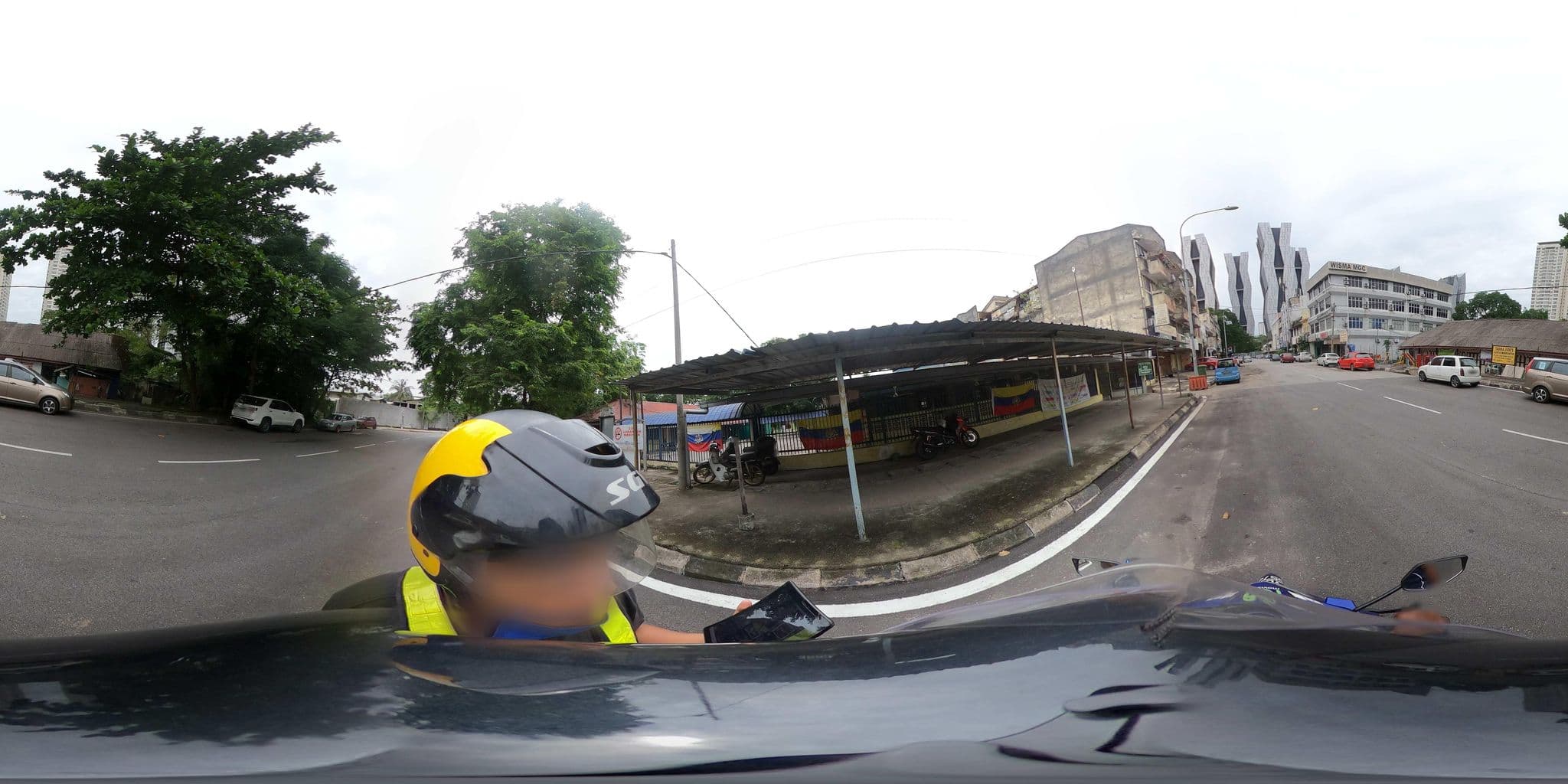 Street view near Nusa Holiday Village, Sentul — © ahlang2 (CC BY-SA · Mapillary)
