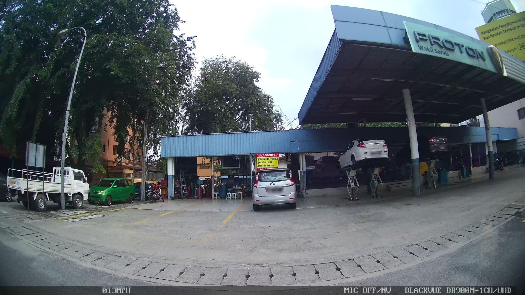 Street view near Boomerang Boutique Hotel, Titiwangsa — © kaart_4 (CC BY-SA · Mapillary)