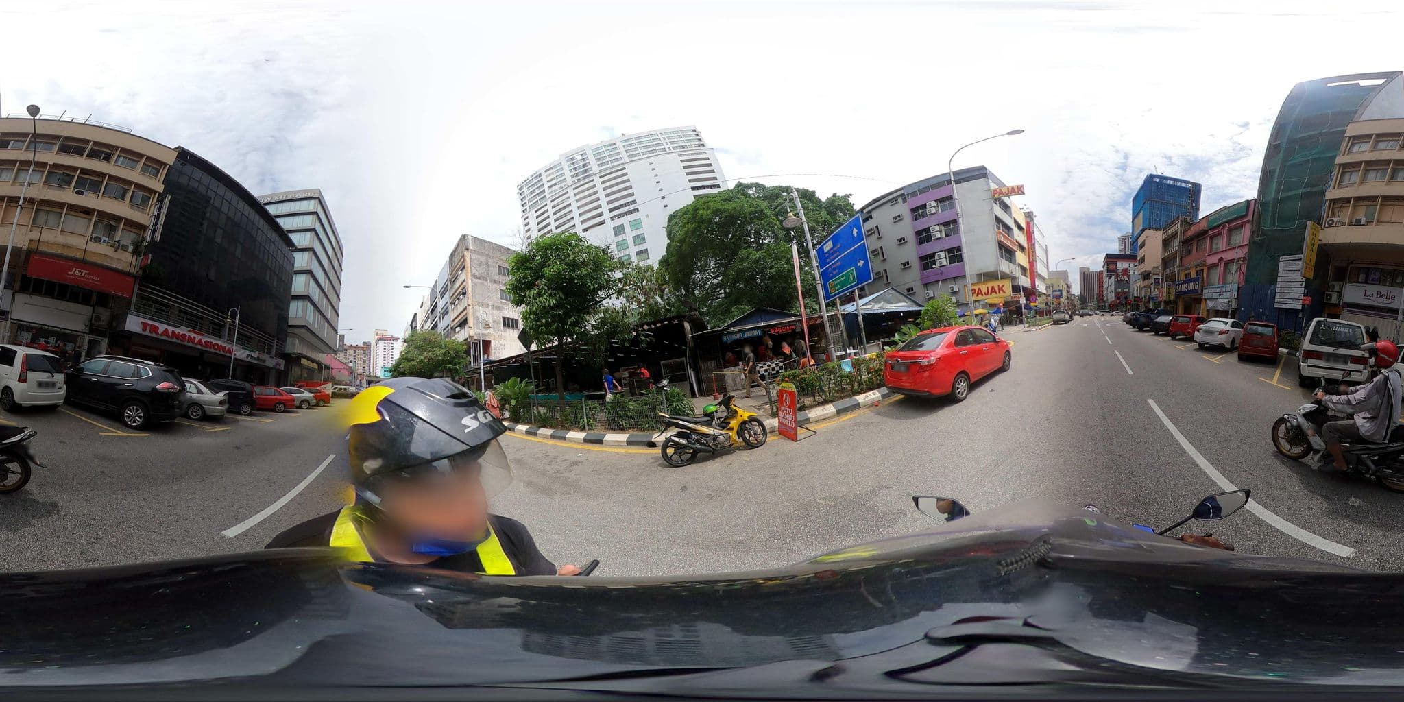 Street view near Suite 1307, Grand Seasons Hotel, Kampung Baru — © ahlang2 (CC BY-SA · Mapillary)