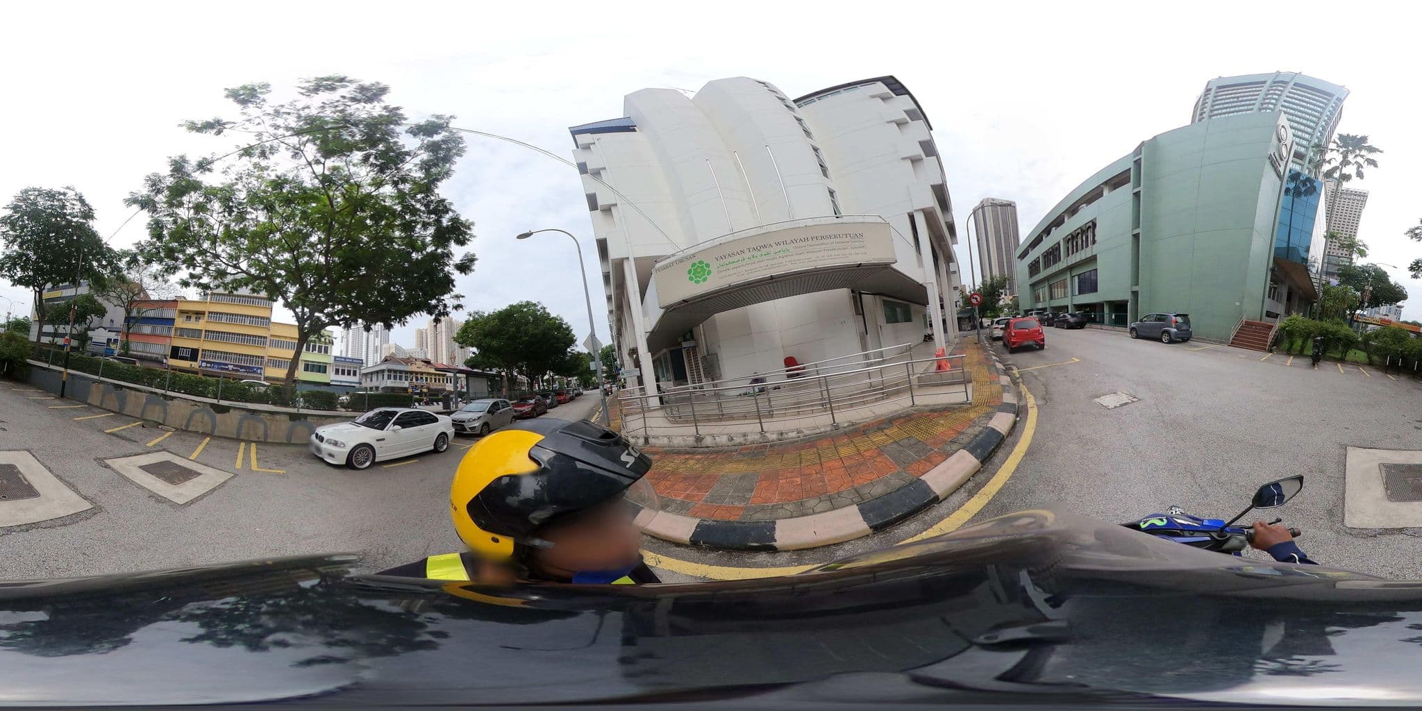 Street view near Hotel New South, Kampung Baru — © ahlang2 (CC BY-SA · Mapillary)