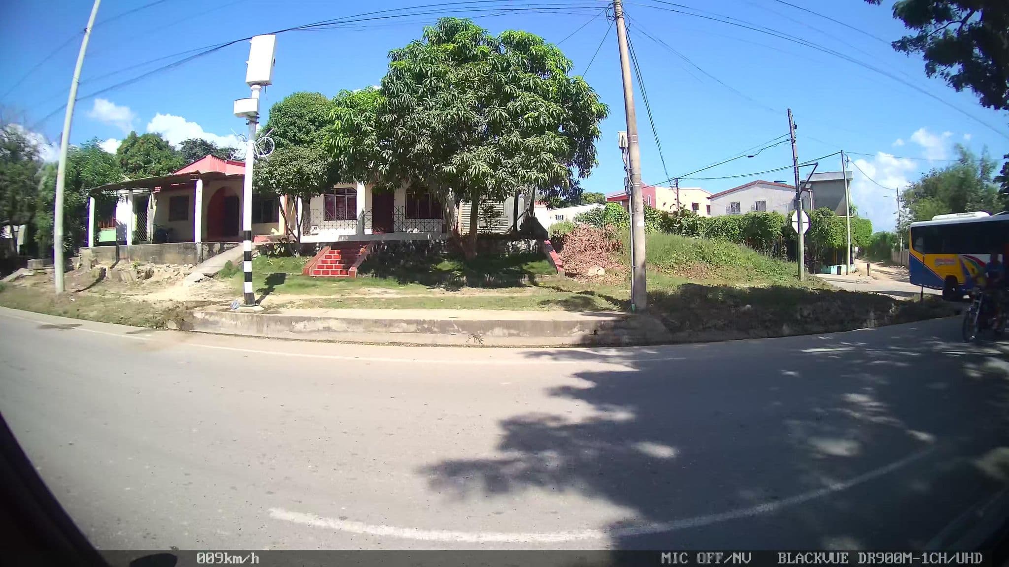 Street view near Hospedaje la Casona, Arjona — © kaart_2 (CC BY-SA · Mapillary)