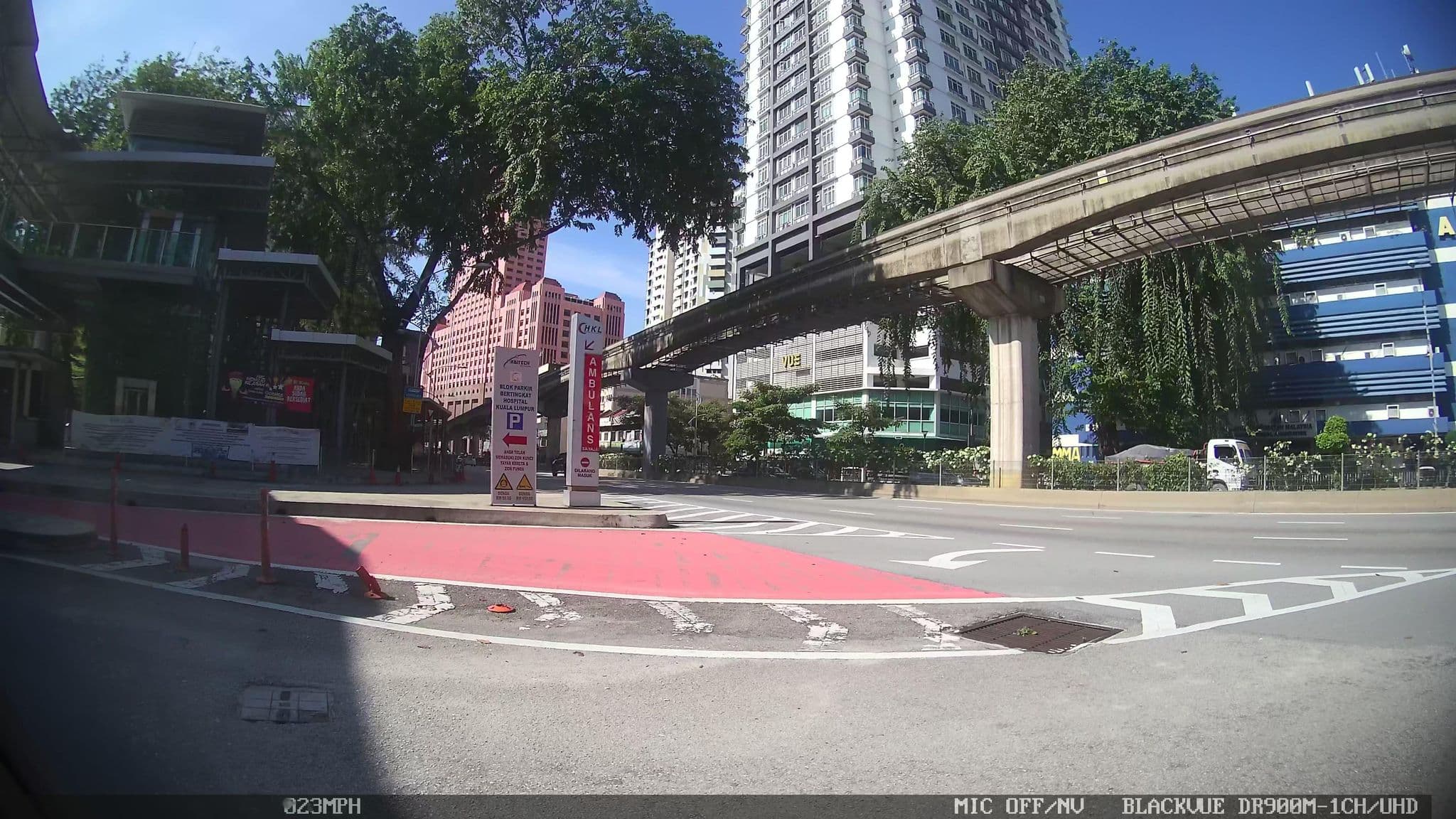 Street view near VIP Holding Room, grand Seasons Hotel, Titiwangsa — © kaart_3 (CC BY-SA · Mapillary)
