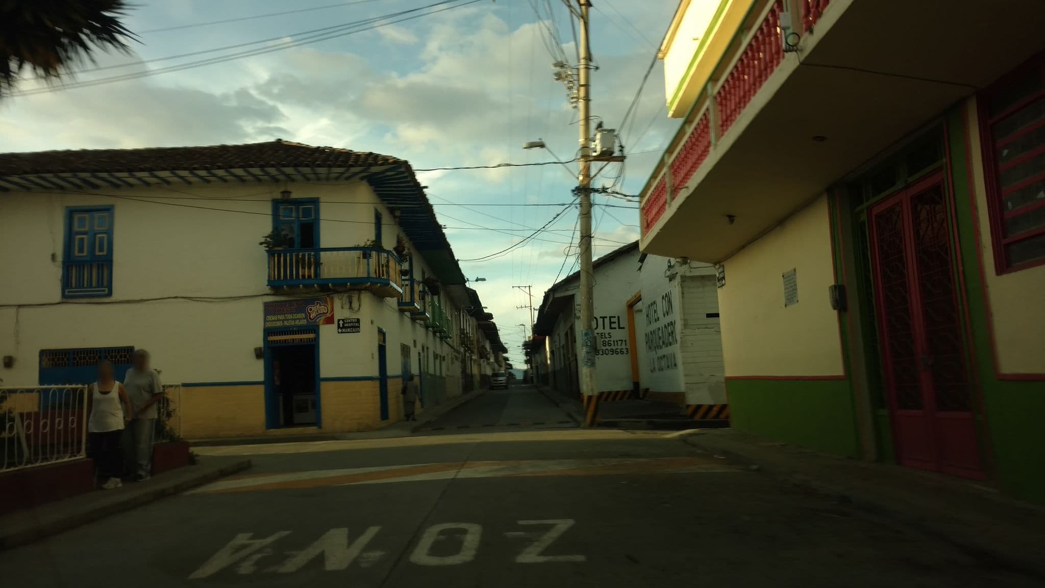 Street view near Hospedaje El Refugio, Salamina — © juliancastroz (CC BY-SA · Mapillary)