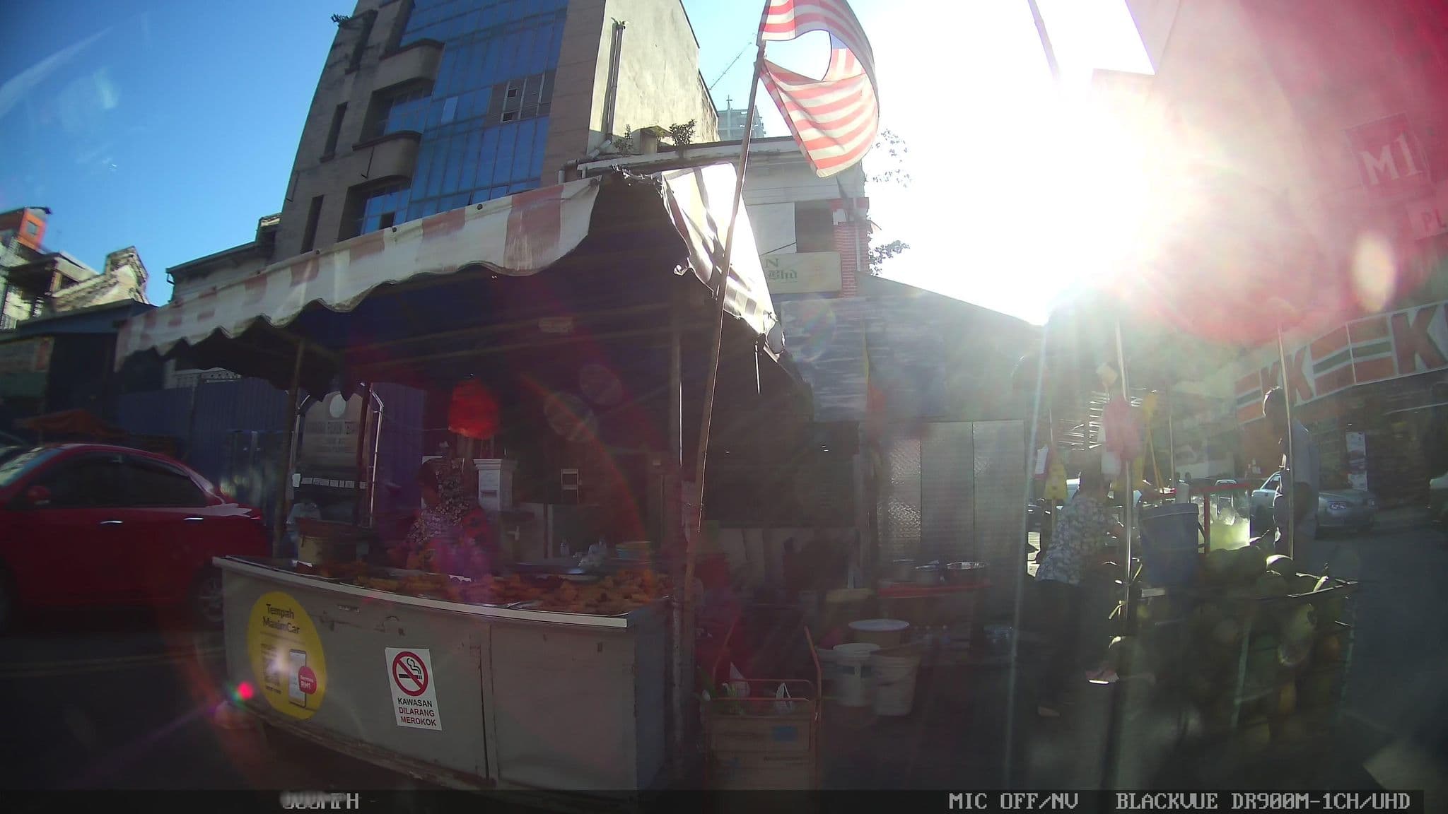 Street view near Living Room Hotel Cosmopolitan, Kampung Baru — © kaart_3 (CC BY-SA · Mapillary)
