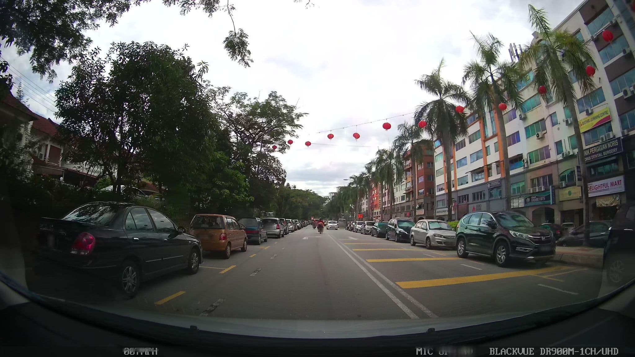Street view near Crystal Garden Hotel, Desa Petaling — © kaart5 (CC BY-SA · Mapillary)
