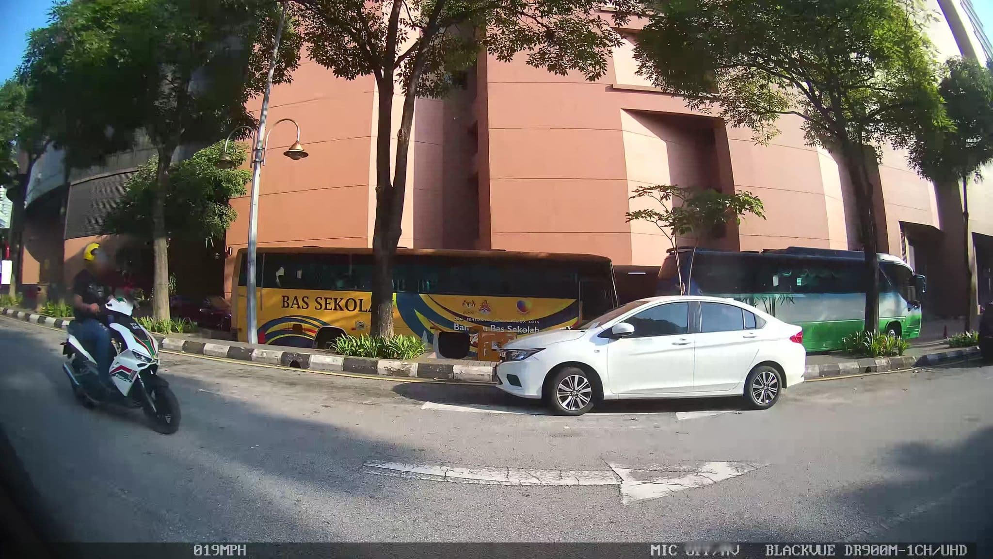 Street view near Classic Inn Budget Hotel, Bukit Bintang — © kaart_3 (CC BY-SA · Mapillary)
